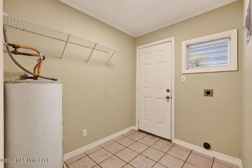 300 Gates Avenue Property Photo 16