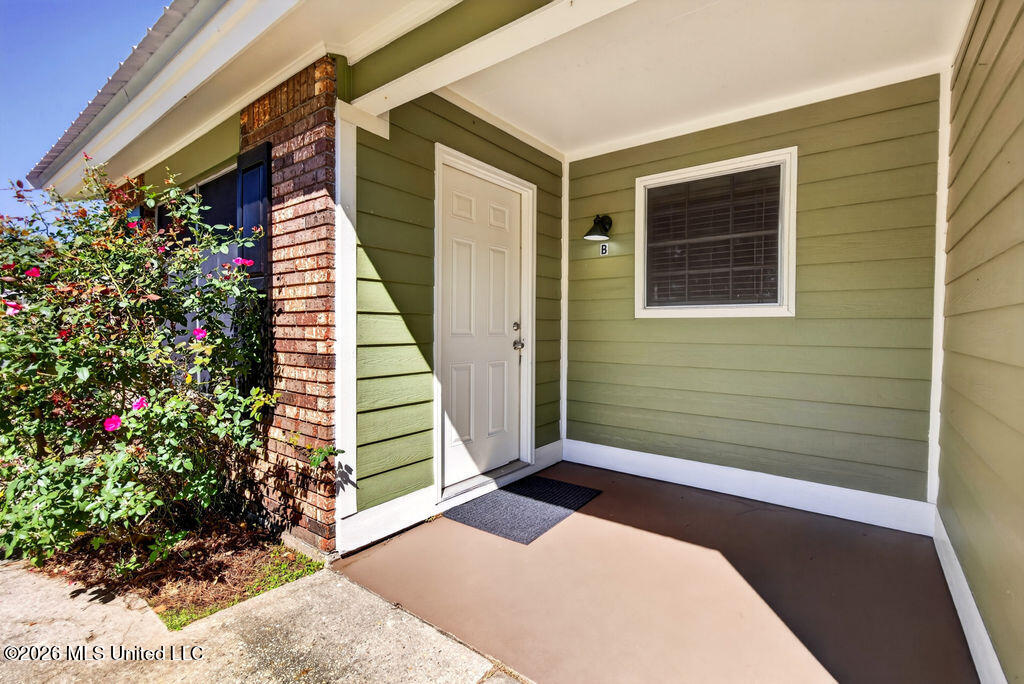 300 Gates Avenue Property Photo 20