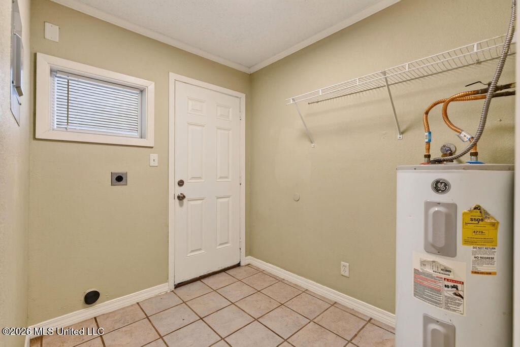 300 Gates Avenue Property Photo 31