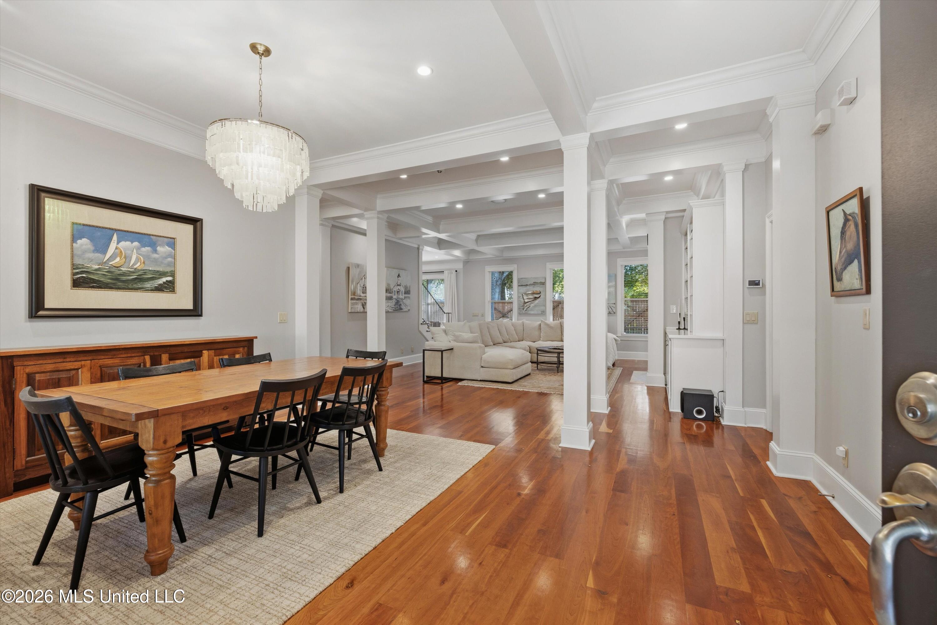 368 Woodmere Lane Property Photo 6