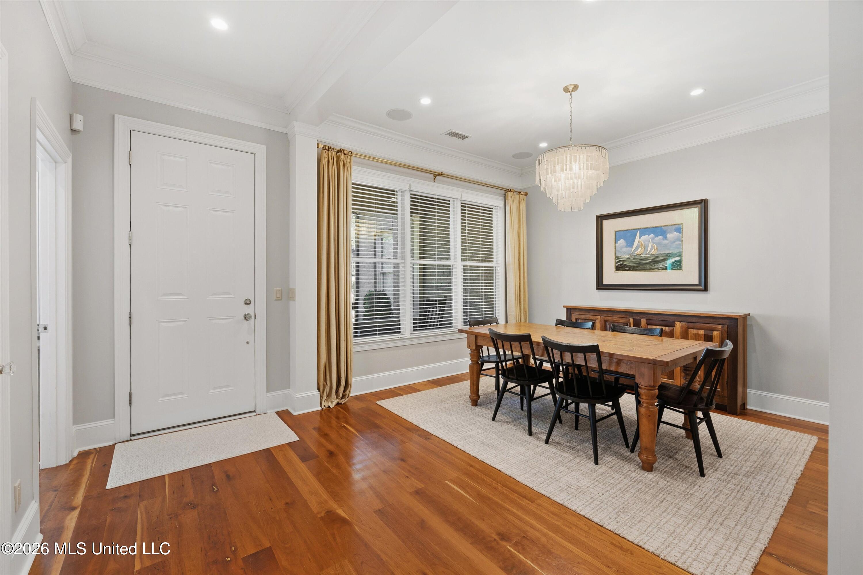 368 Woodmere Lane Property Photo 7