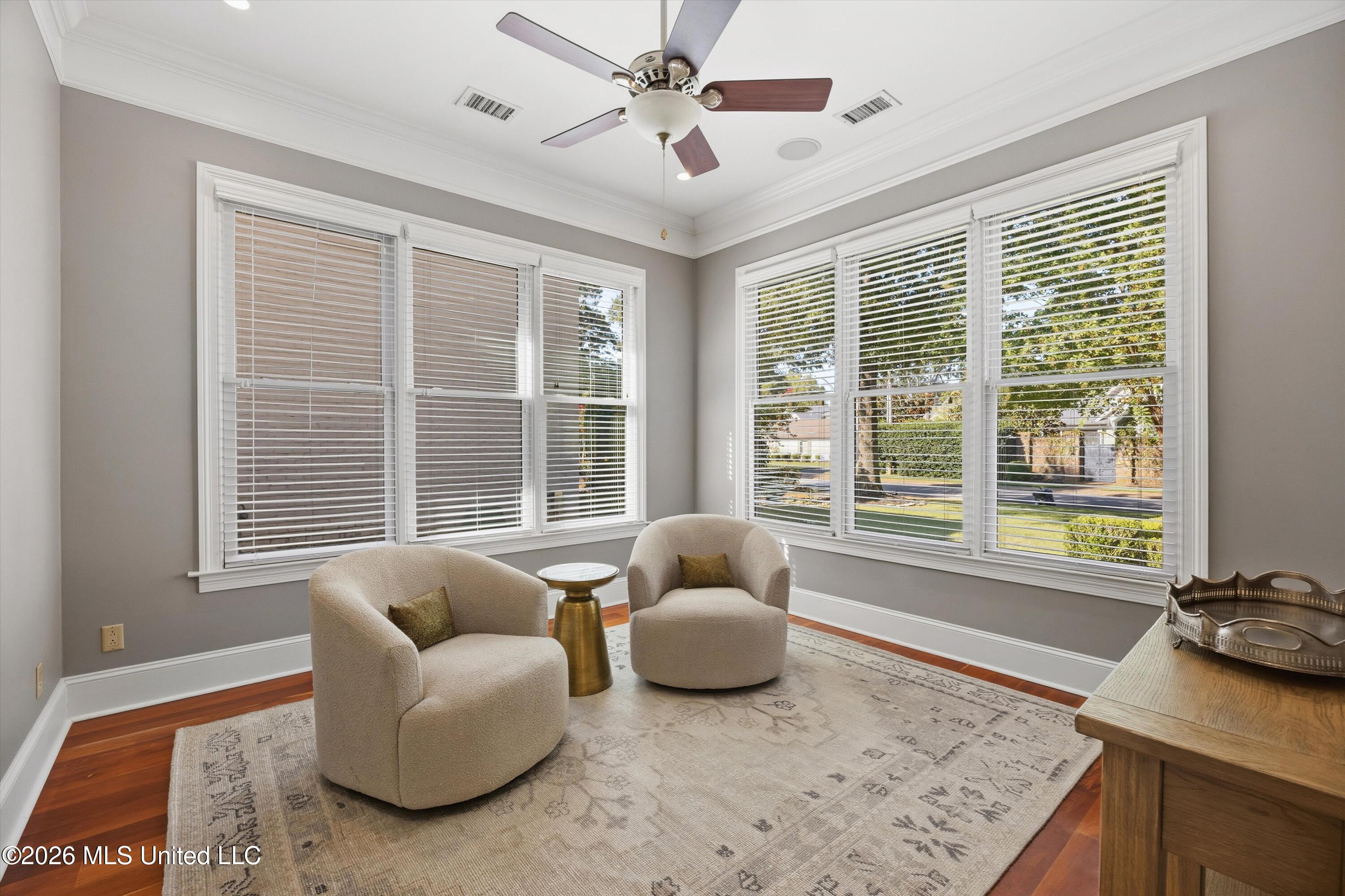 368 Woodmere Lane Property Photo 8