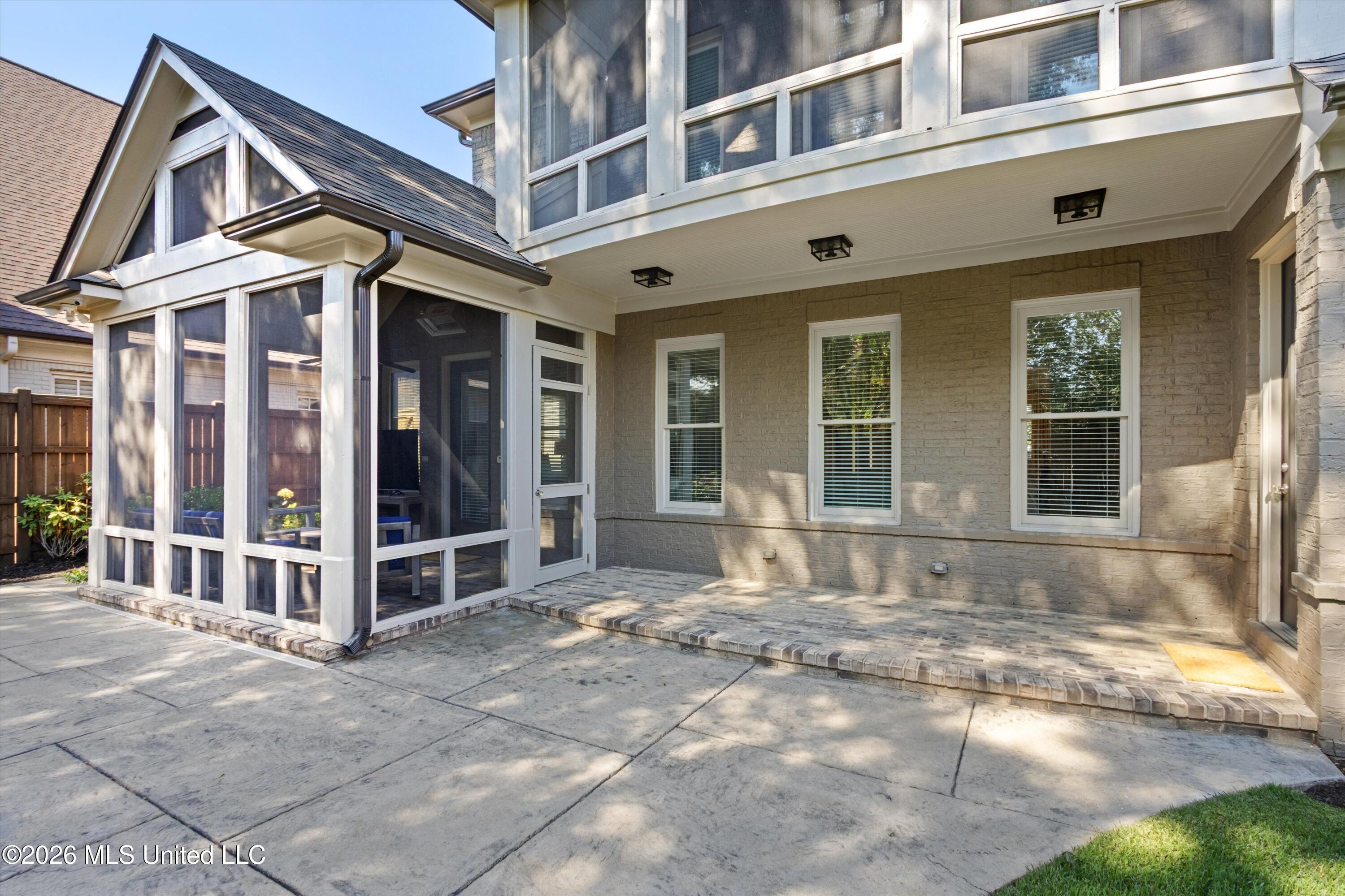 368 Woodmere Lane Property Photo 42