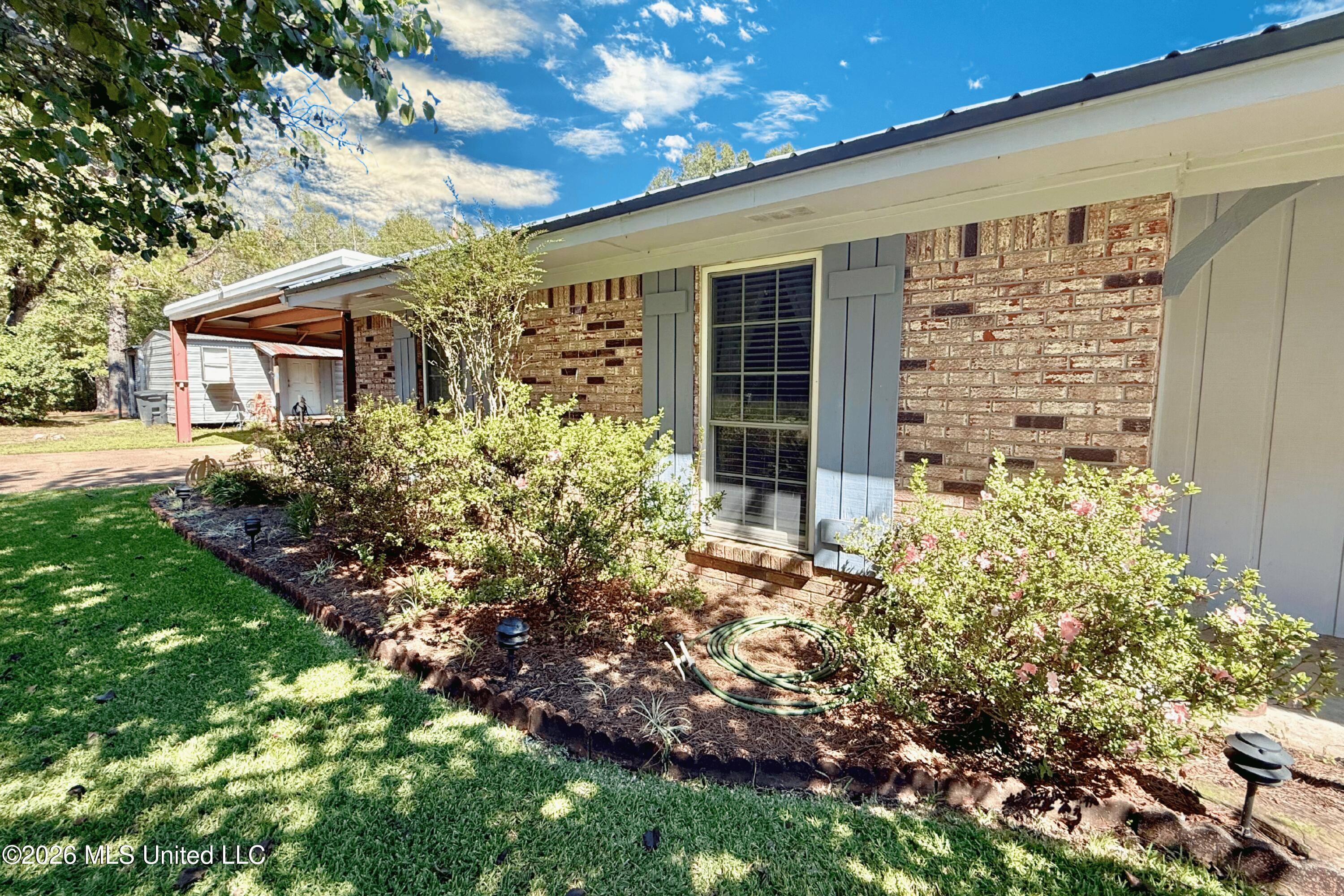 5161 Harmony Road Property Photo 4