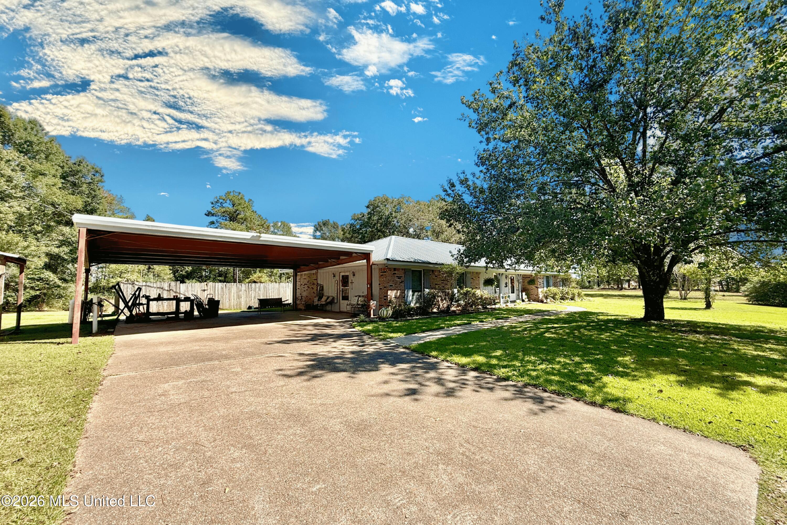 5161 Harmony Road Property Photo 6