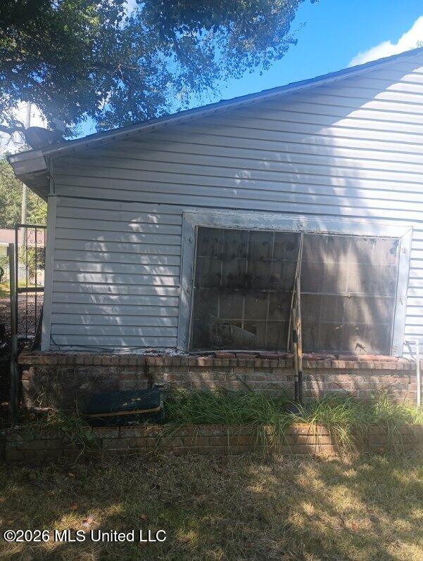 3937 Monterey Drive Property Photo 3
