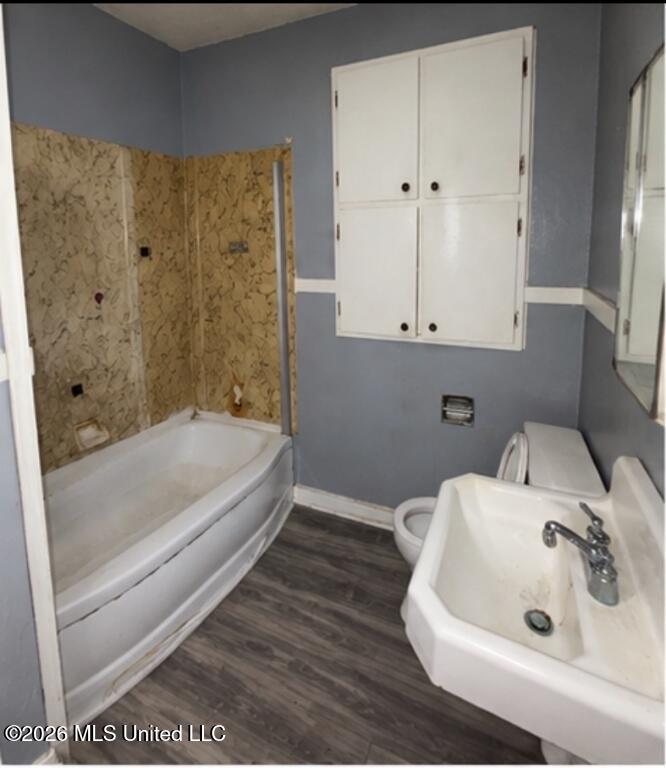 2161 W Mcdowell Road Property Photo 9