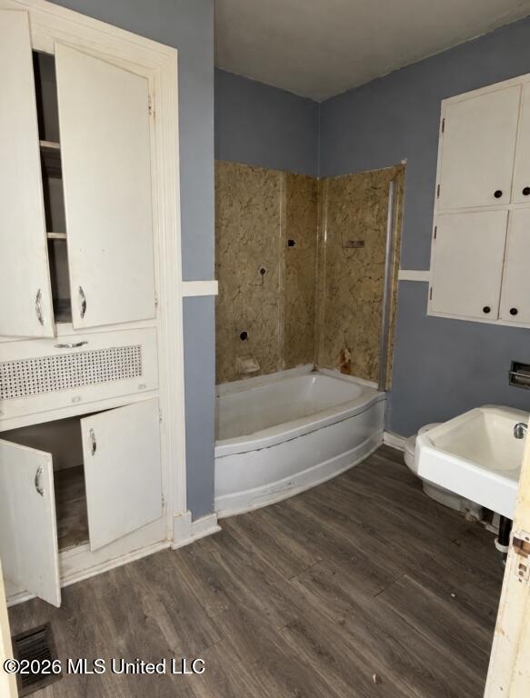 2161 W Mcdowell Road Property Photo 10