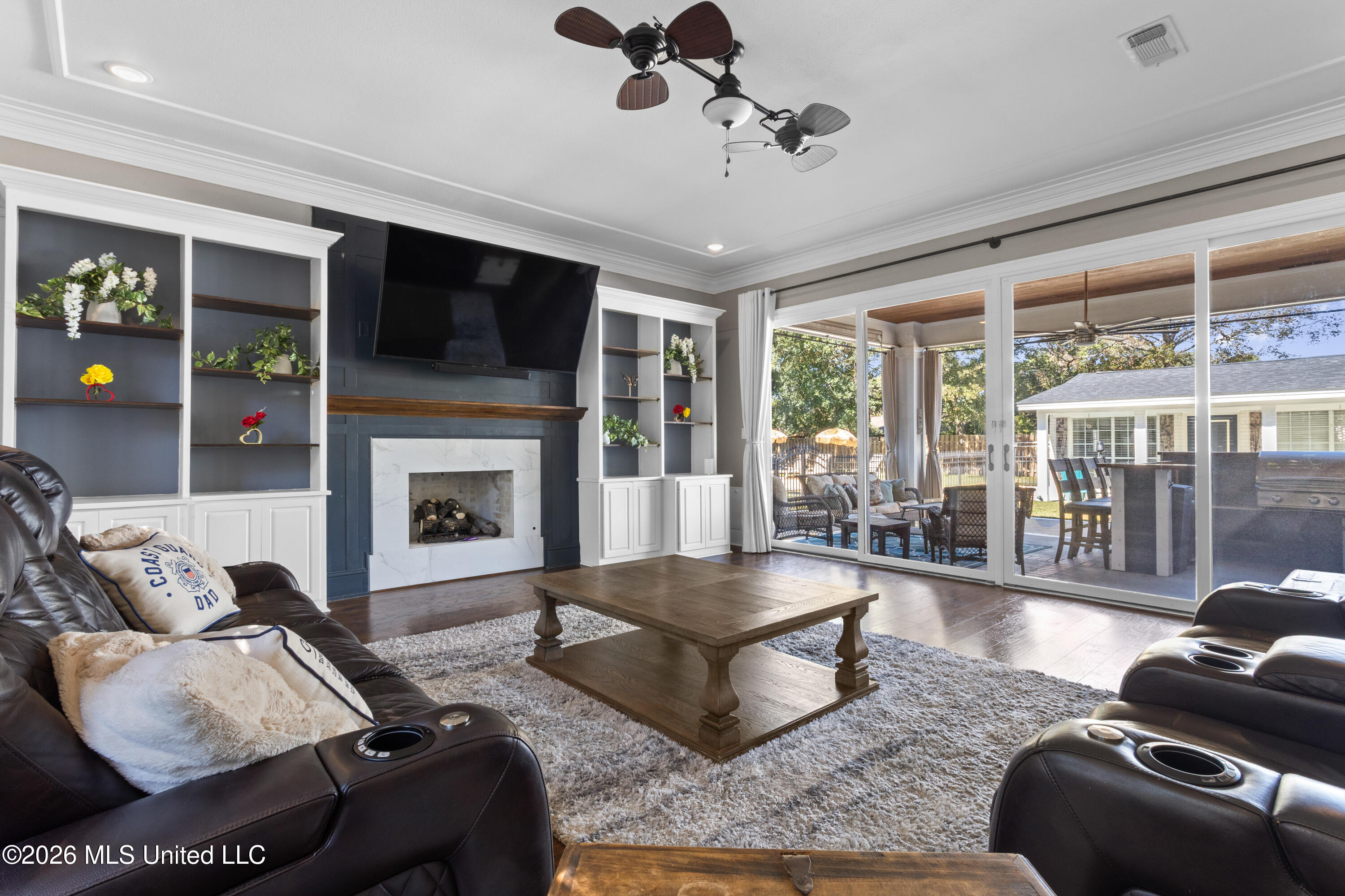 1009 Pino Street Property Photo 11