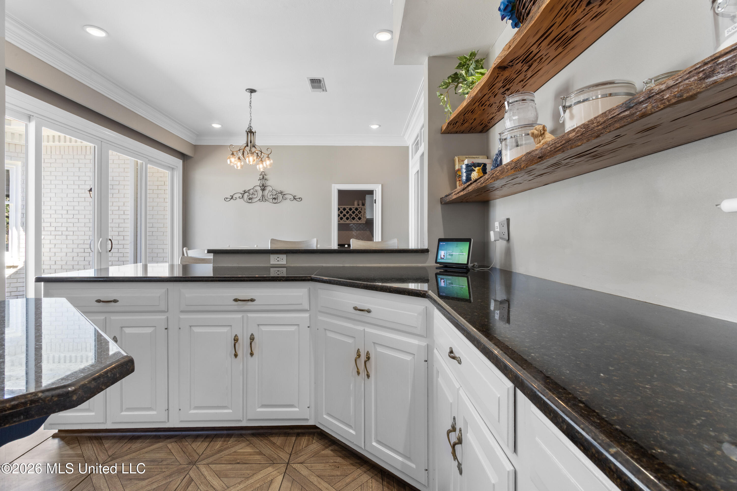 1009 Pino Street Property Photo 24