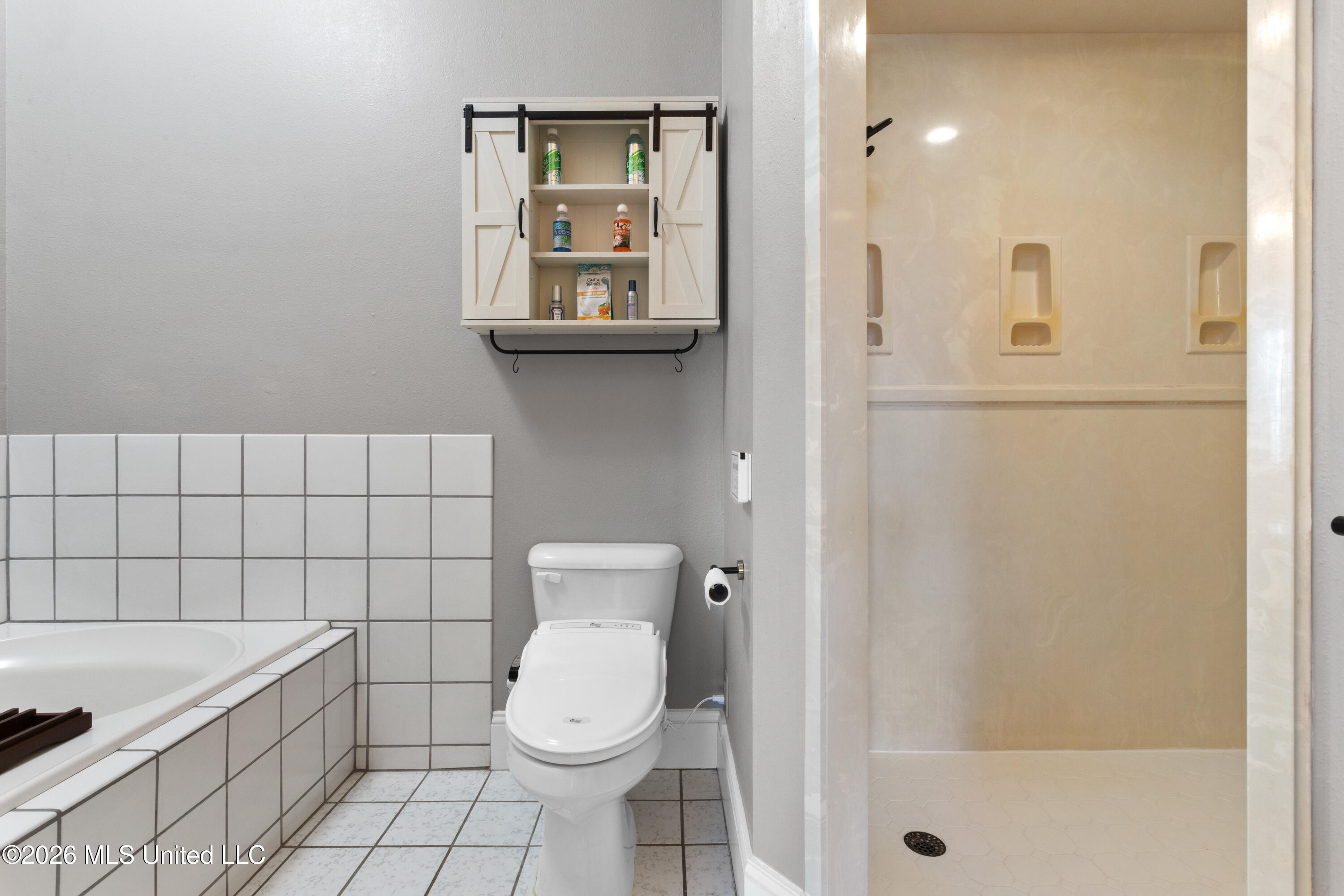 1009 Pino Street Property Photo 39