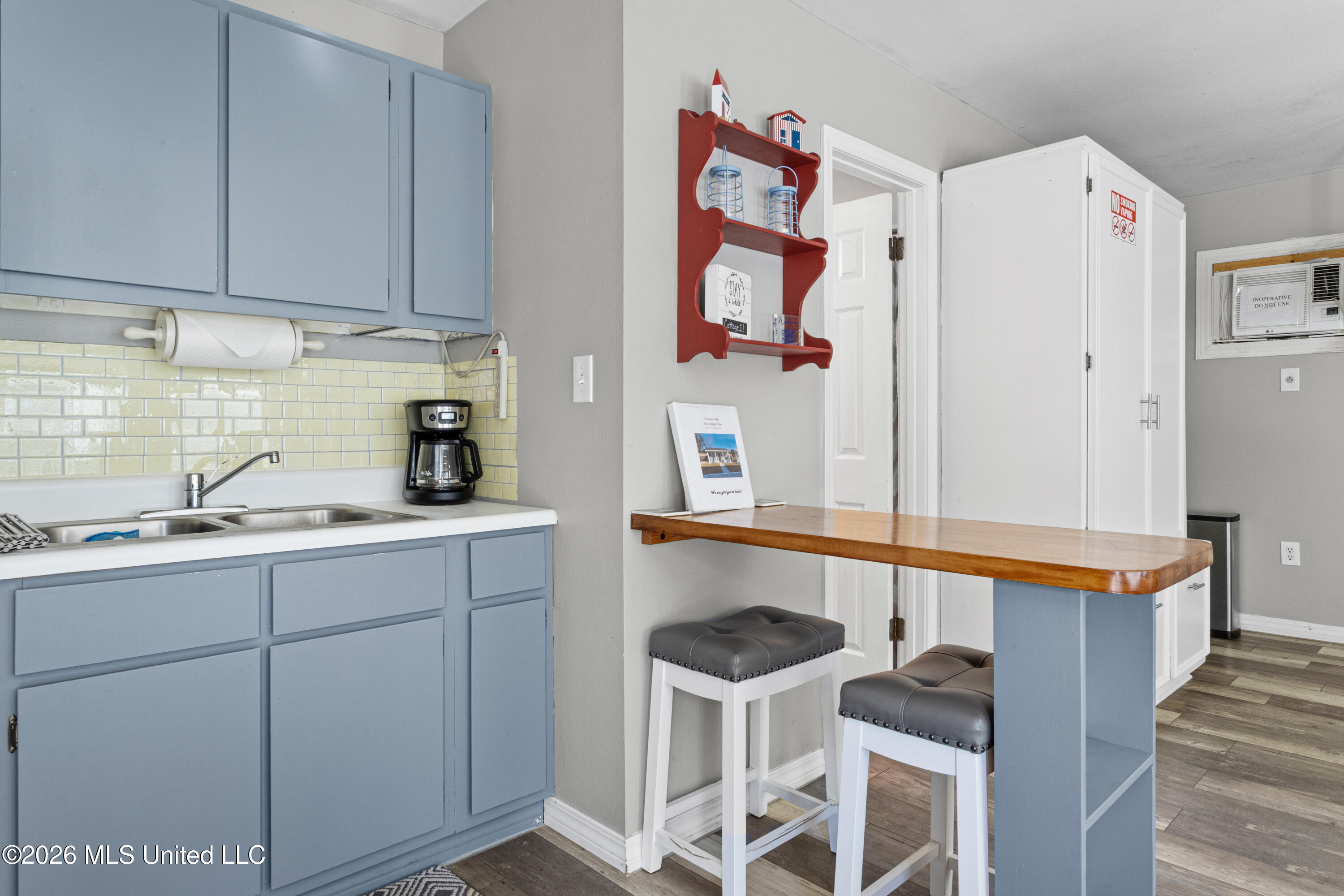 1009 Pino Street Property Photo 60