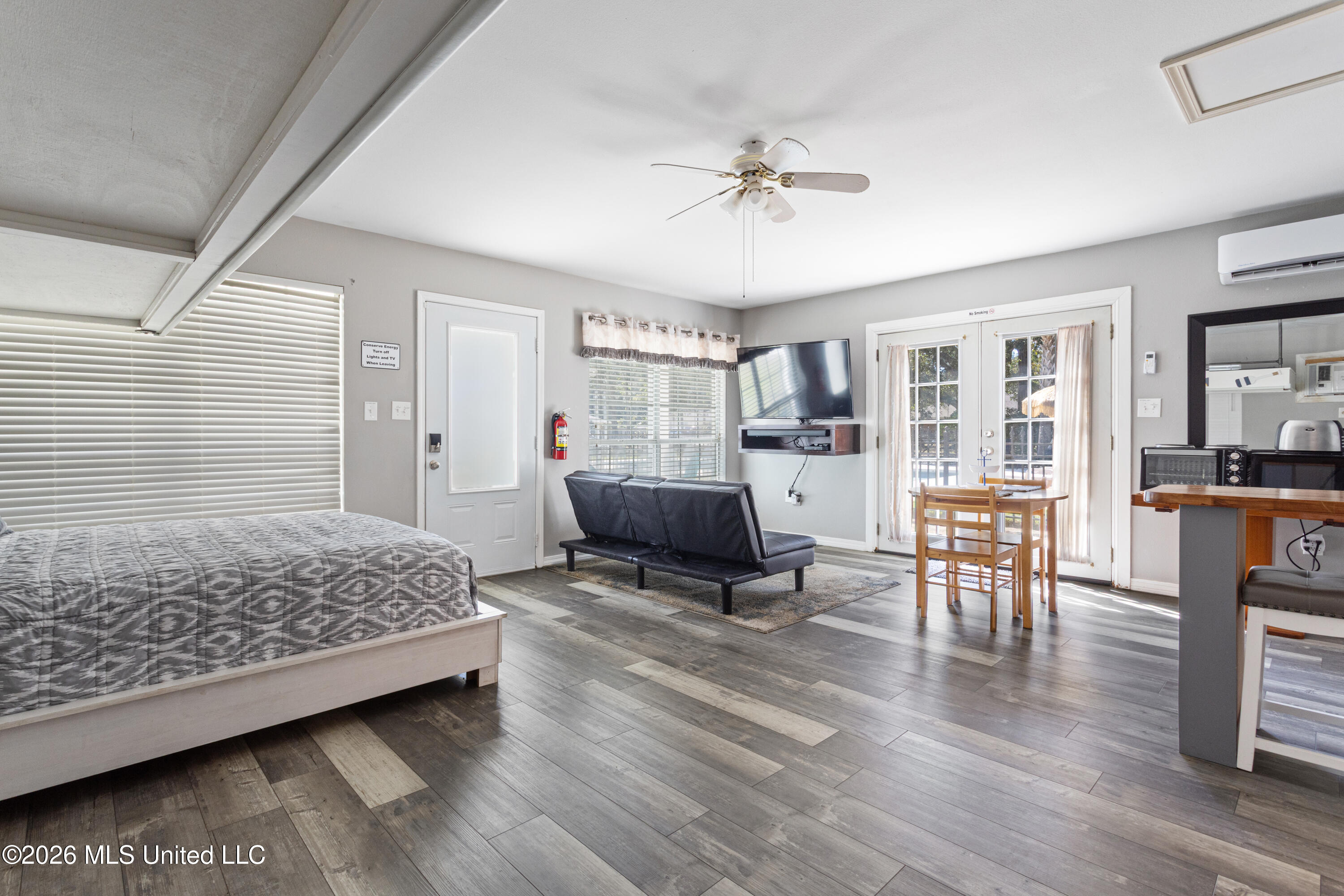 1009 Pino Street Property Photo 63