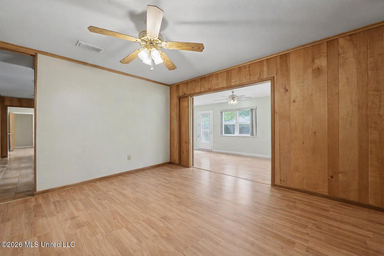 227 Pinewood Circle Property Photo 7