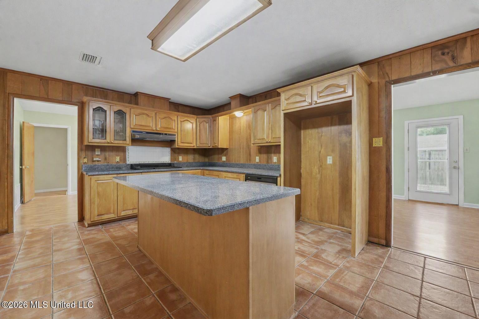 227 Pinewood Circle Property Photo 11