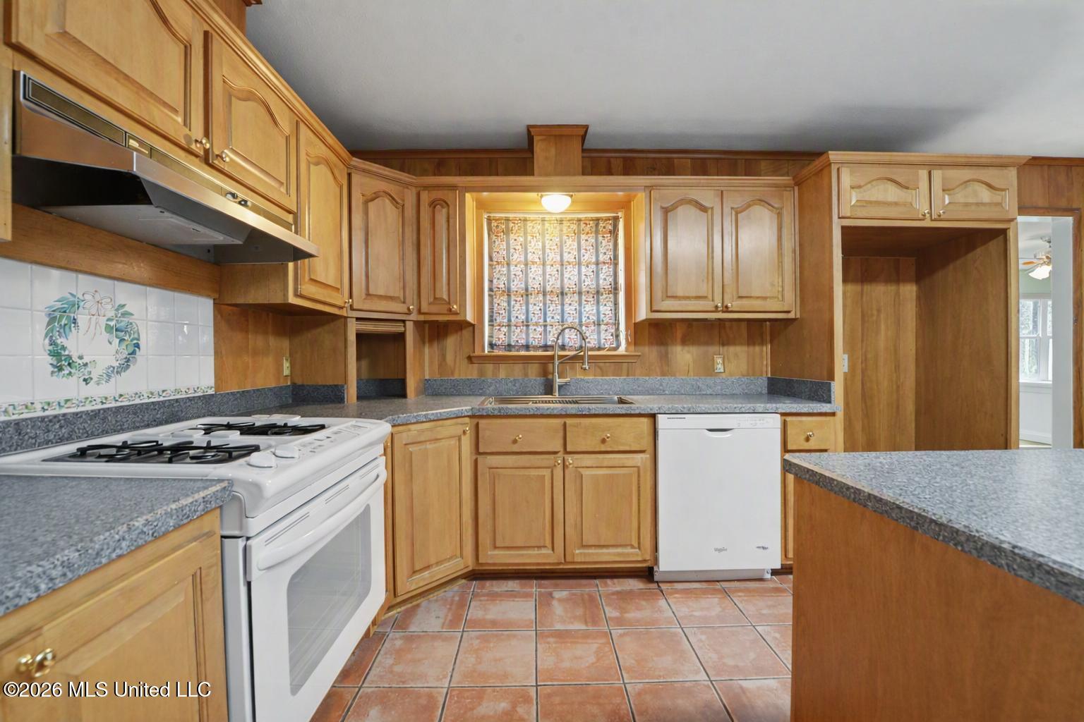 227 Pinewood Circle Property Photo 12