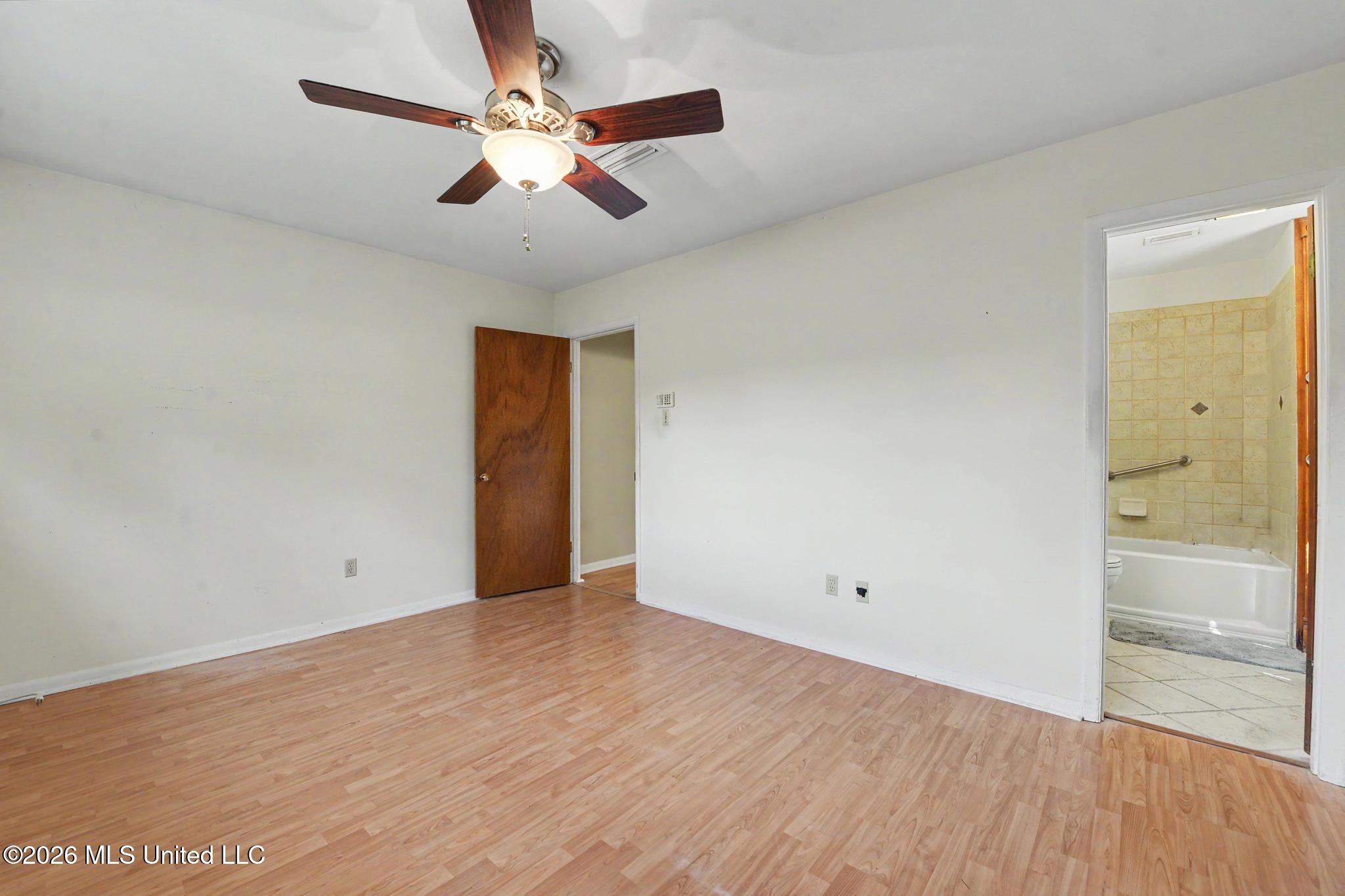 227 Pinewood Circle Property Photo 14