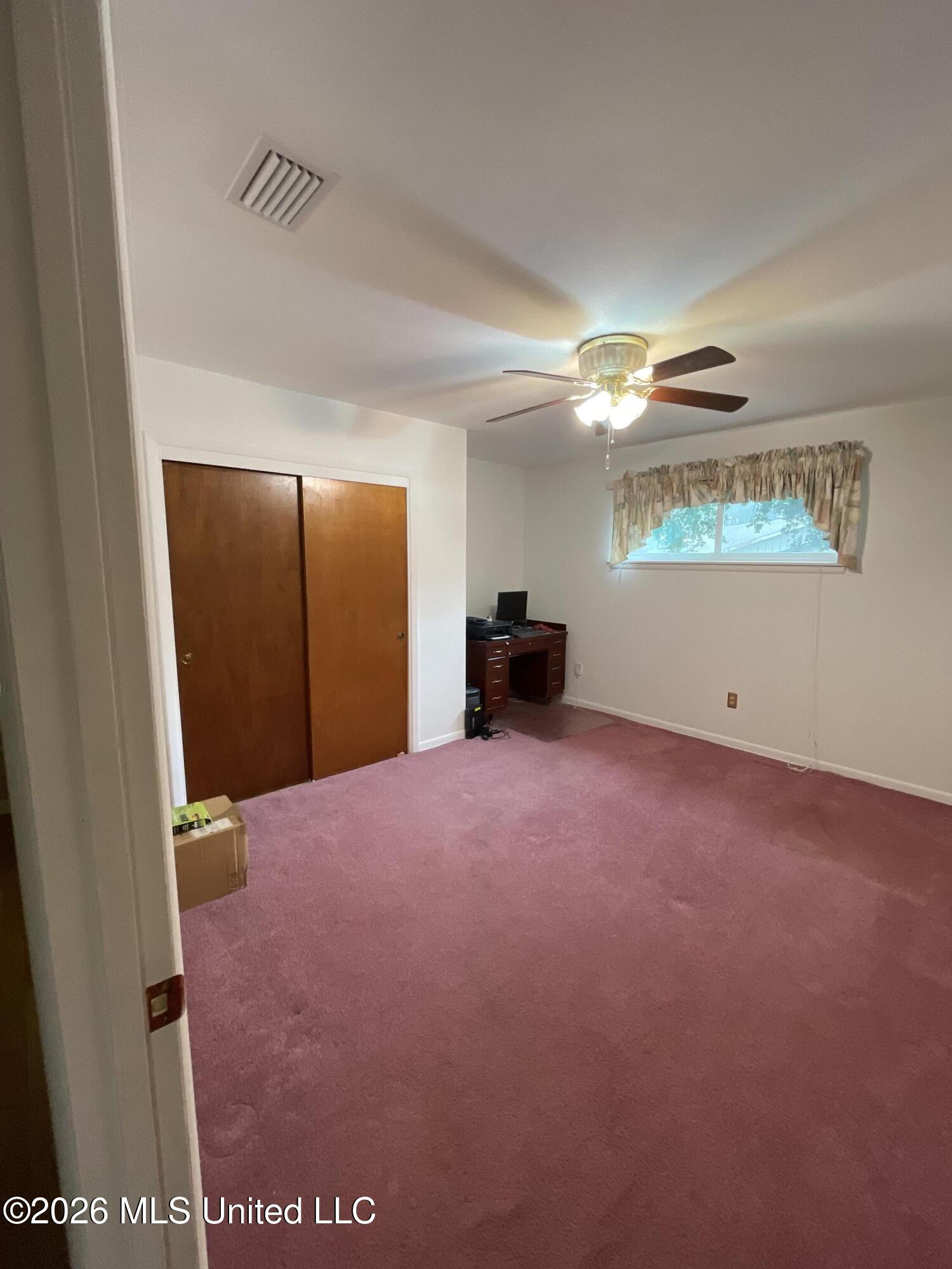 227 Pinewood Circle Property Photo 17