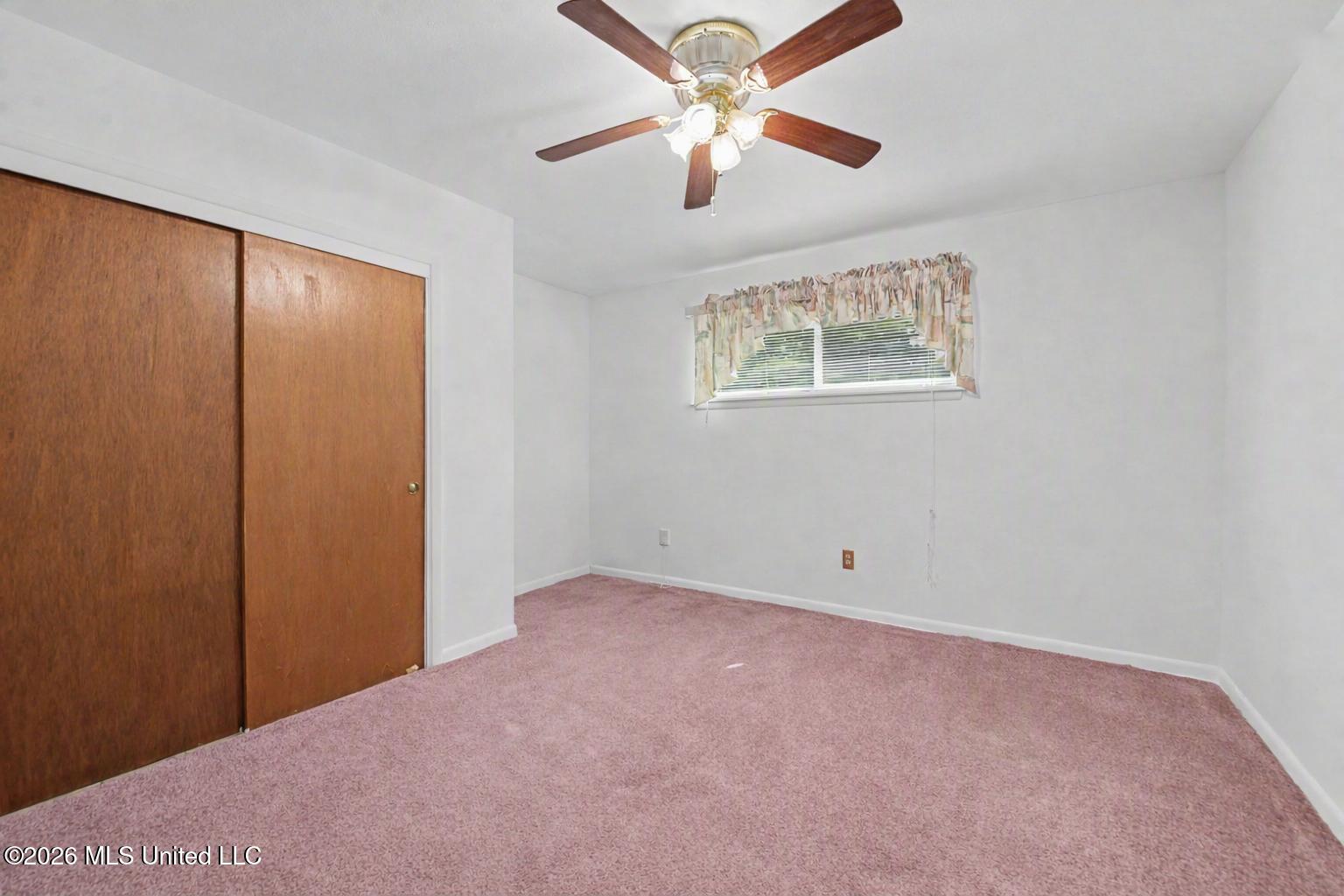 227 Pinewood Circle Property Photo 18