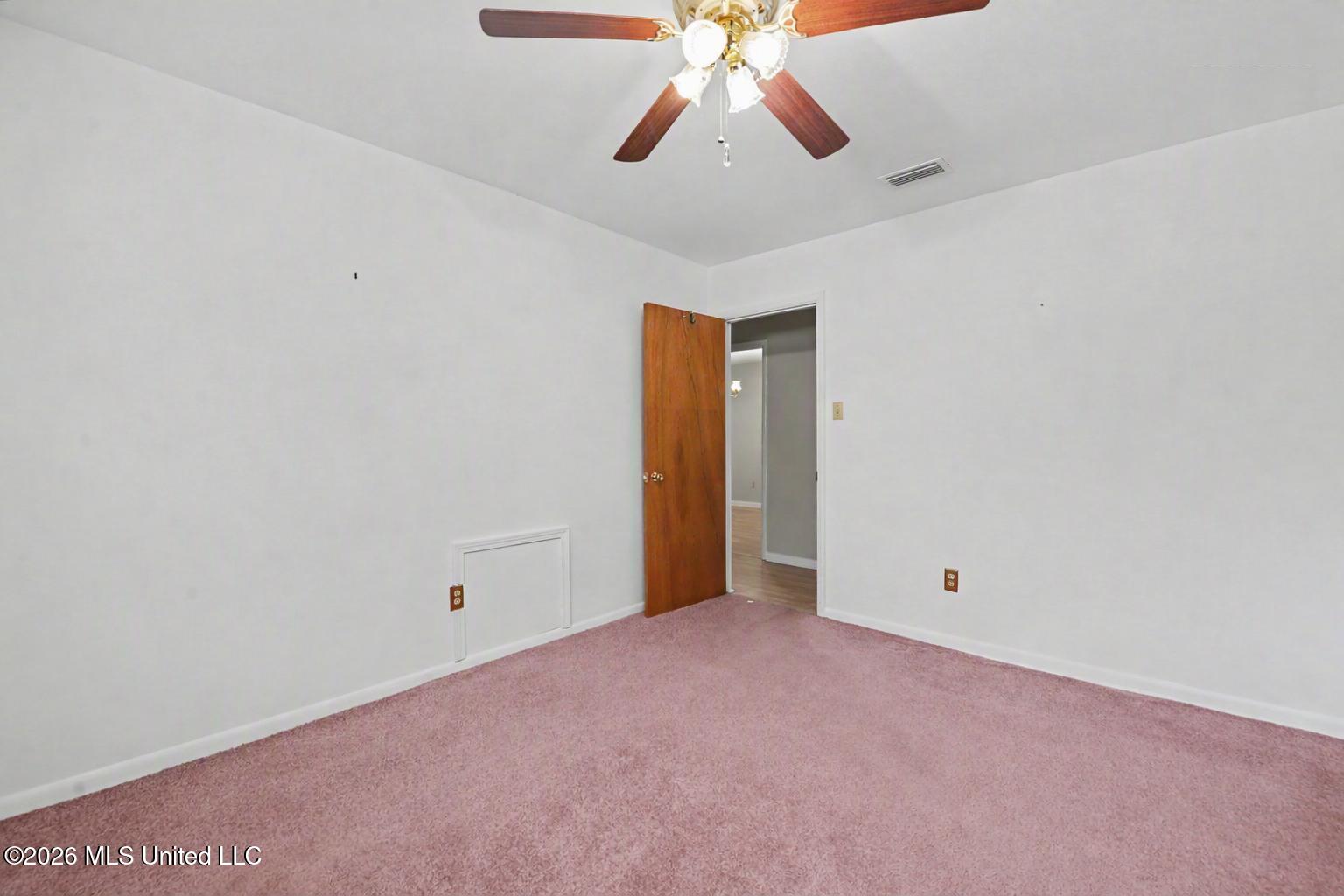 227 Pinewood Circle Property Photo 19