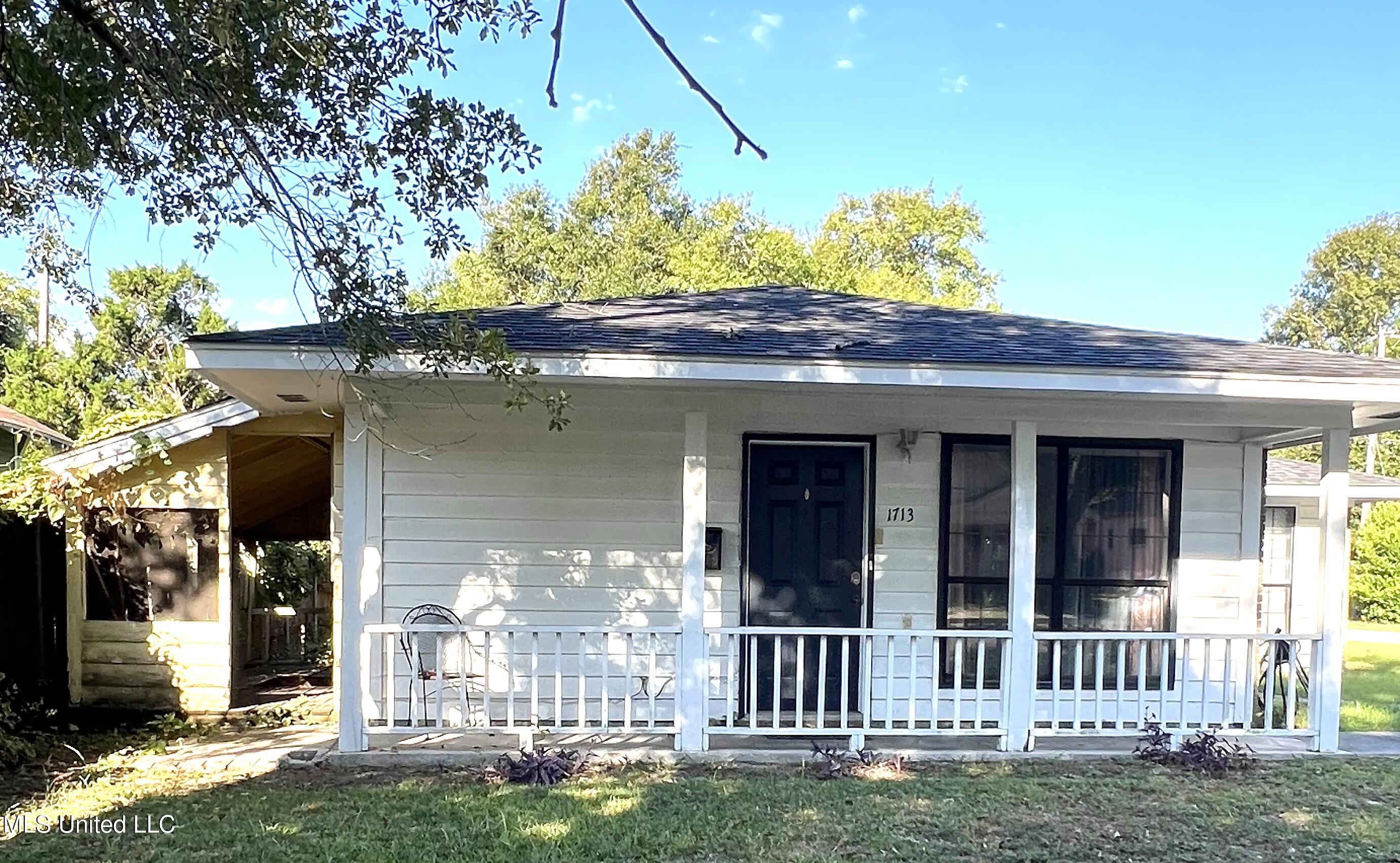 1713 19th Avenue Property Photo 1