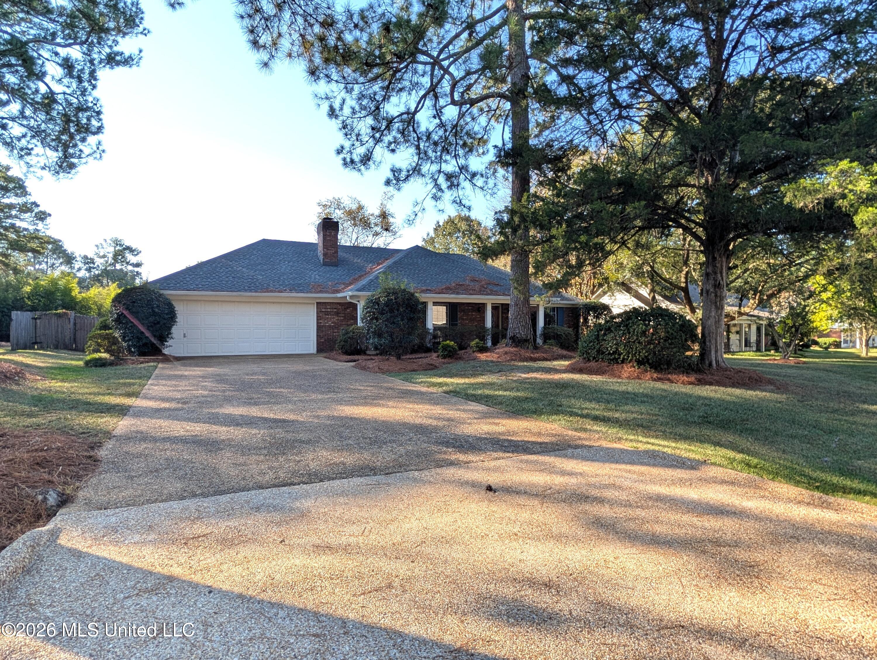 150 Sumac Drive Property Photo 1