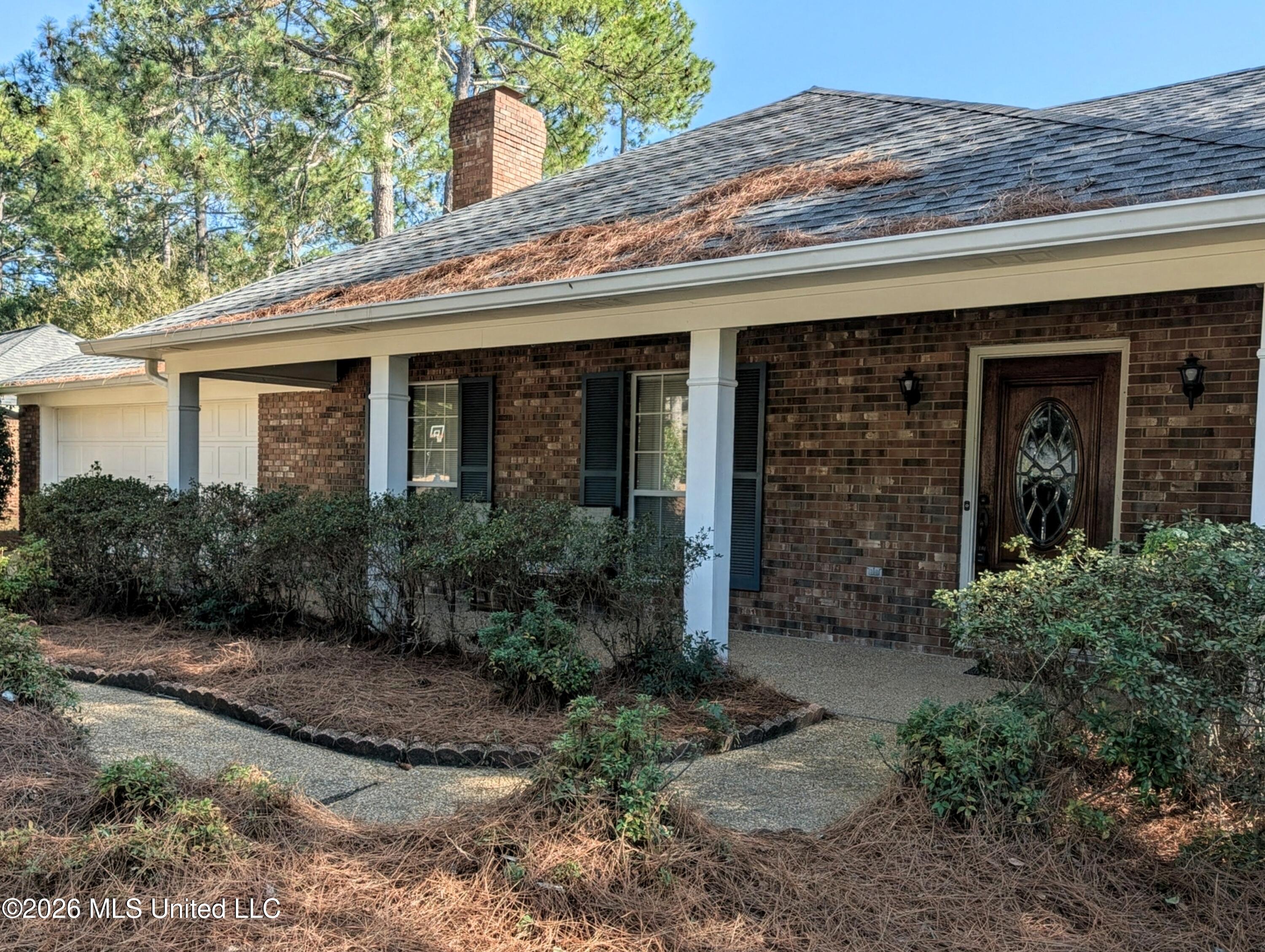 150 Sumac Drive Property Photo 2