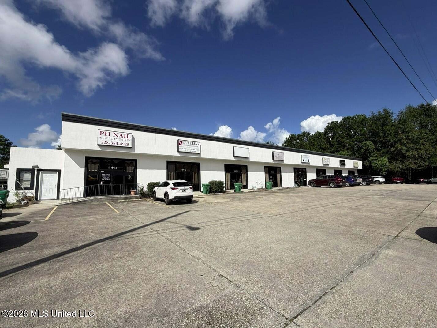 4410 Leisure Time Drive Property Photo 2