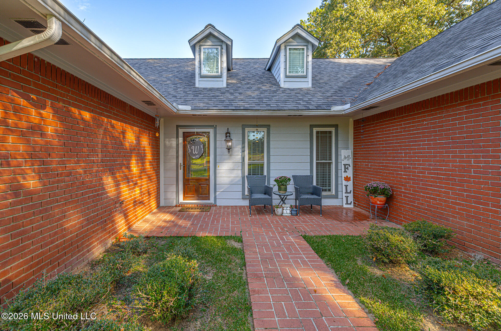 4313 Bishop Drive Property Photo 4