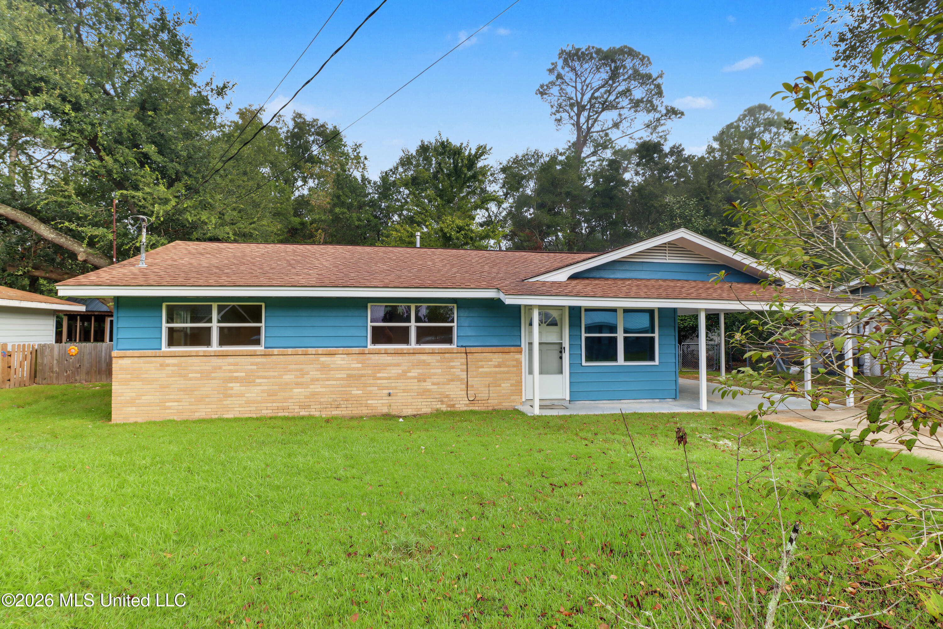 129 Woodland Circle Property Photo 1