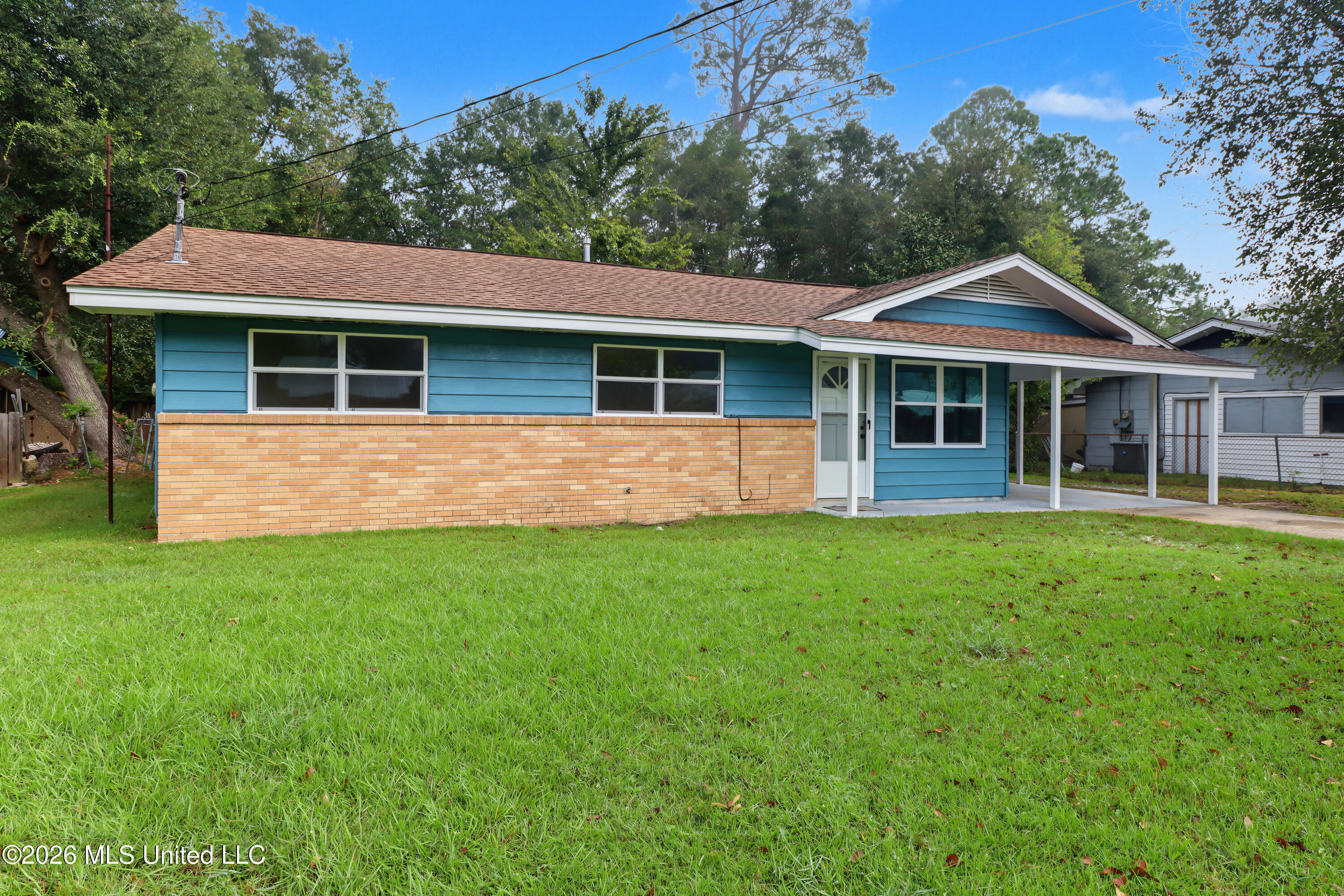 129 Woodland Circle Property Photo 2