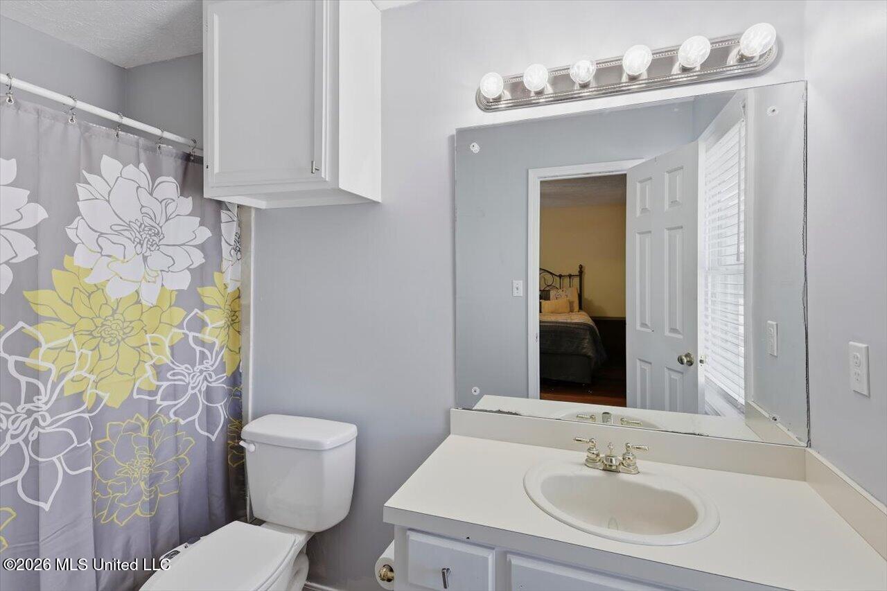 1851 N Allerton Boulevard Property Photo 4