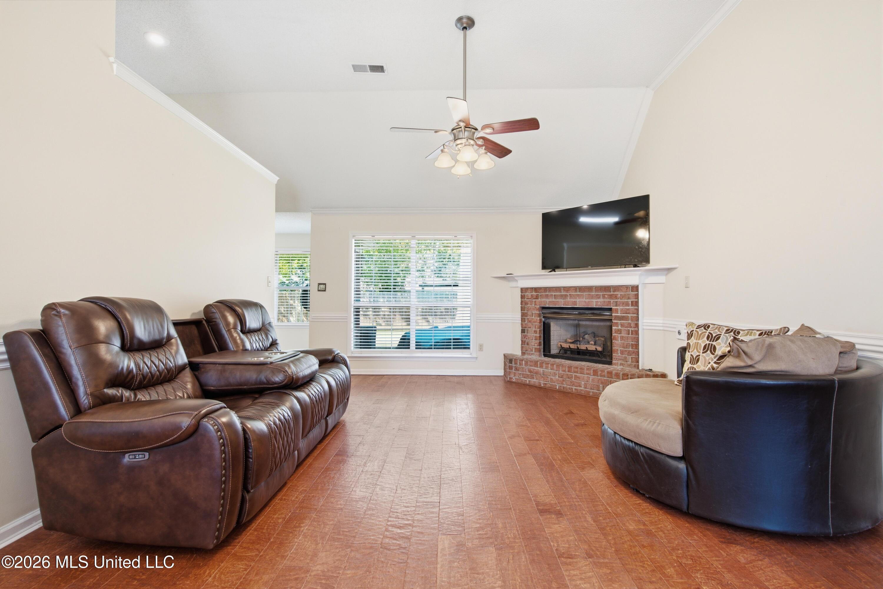 8903 Shellflower Drive Property Photo 4
