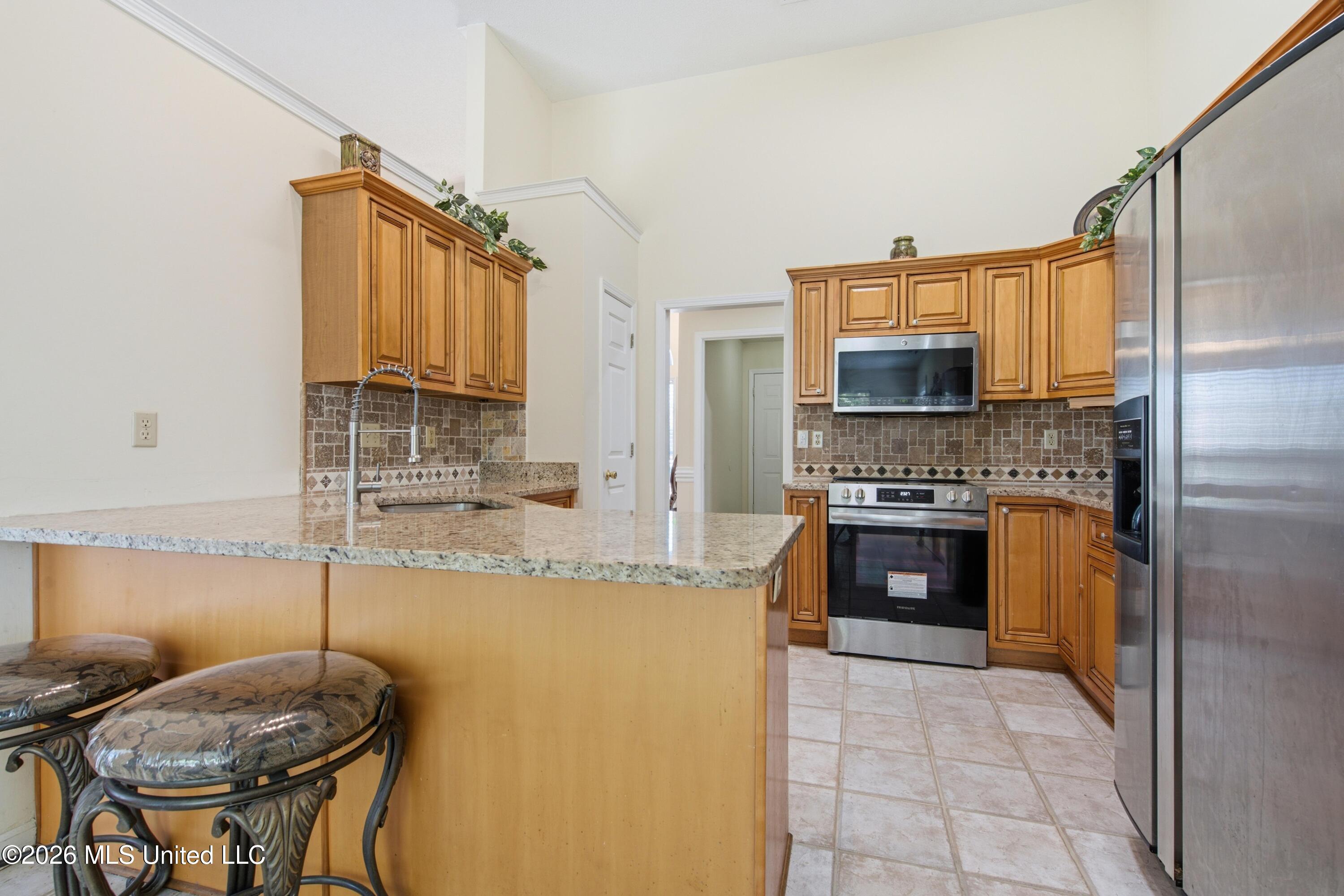 8903 Shellflower Drive Property Photo 9