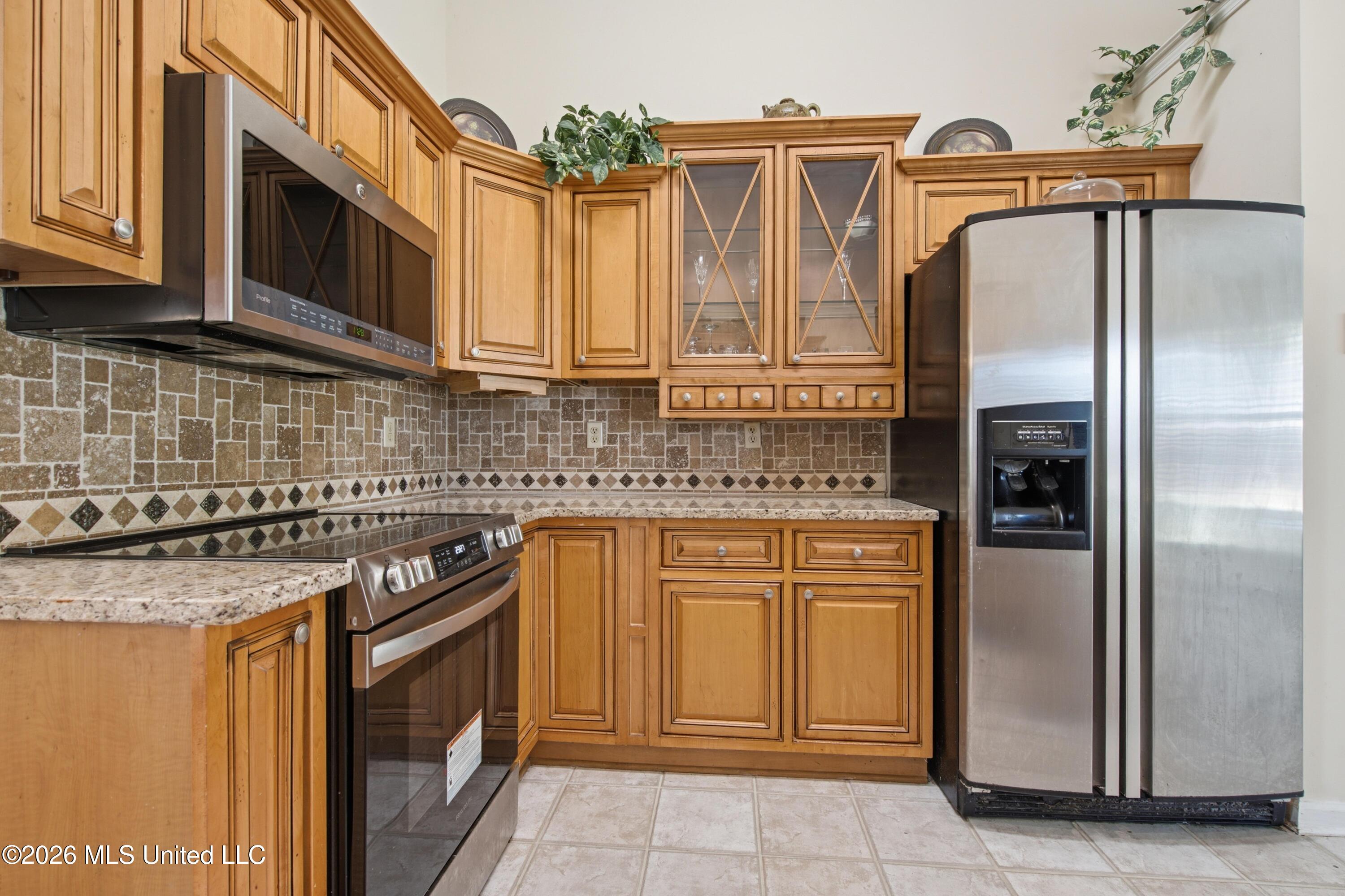 8903 Shellflower Drive Property Photo 10
