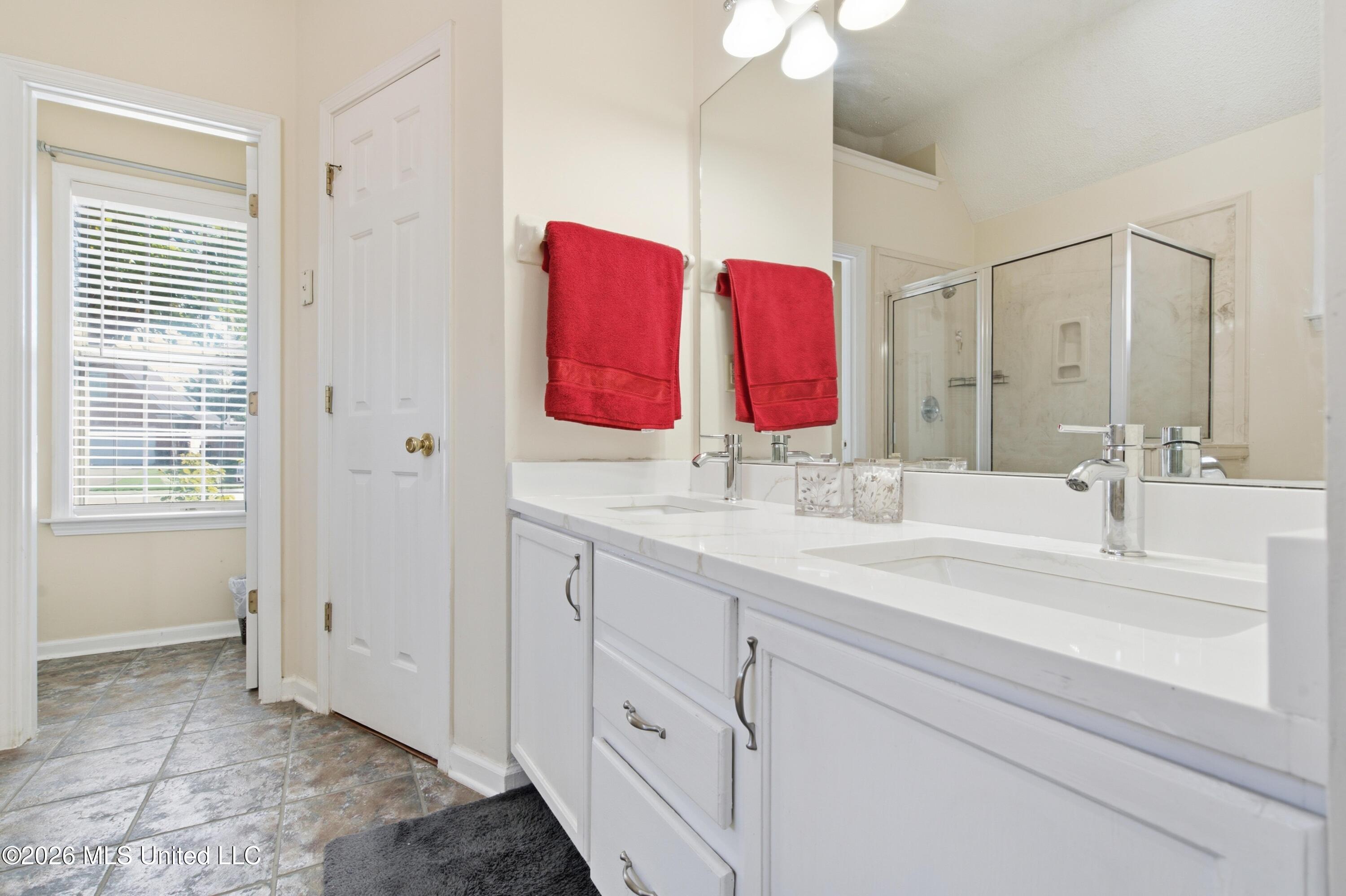 8903 Shellflower Drive Property Photo 13