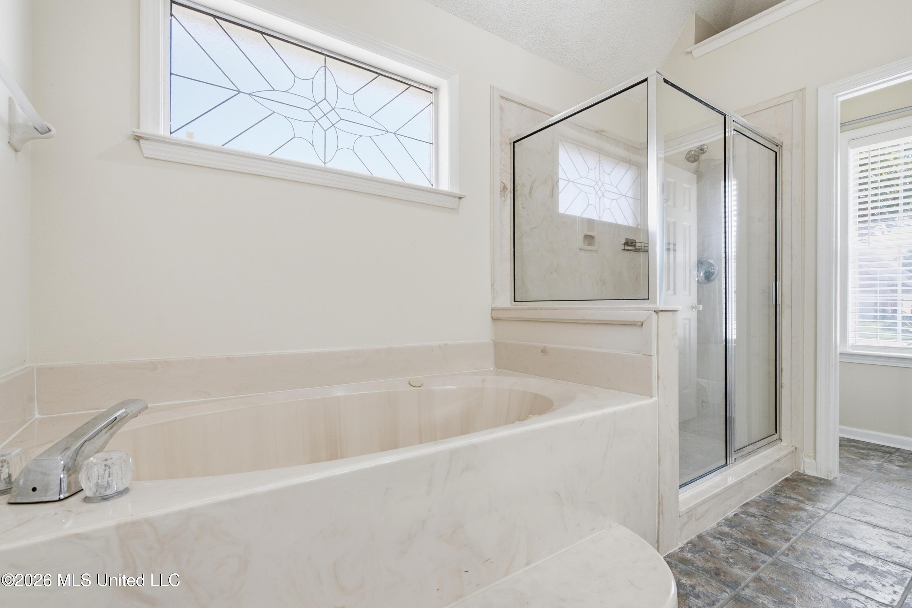 8903 Shellflower Drive Property Photo 14