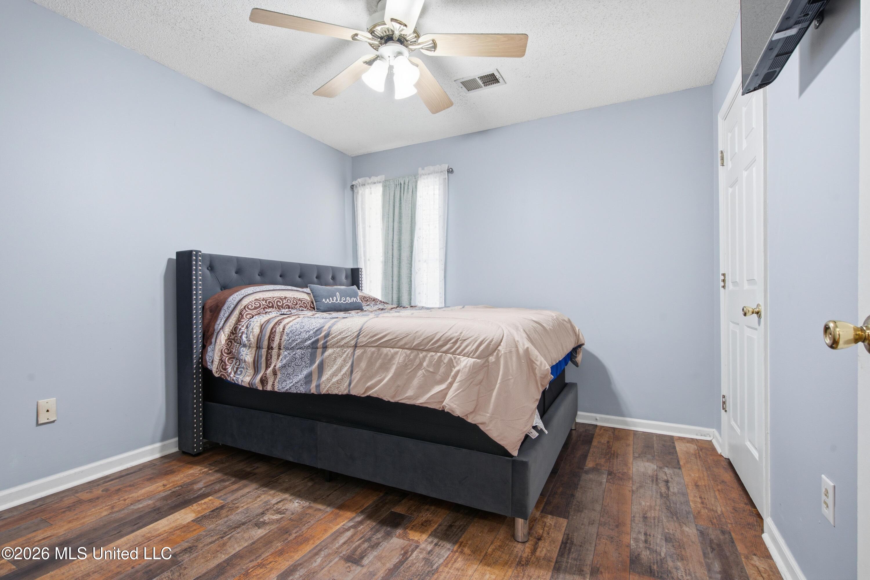 8903 Shellflower Drive Property Photo 18