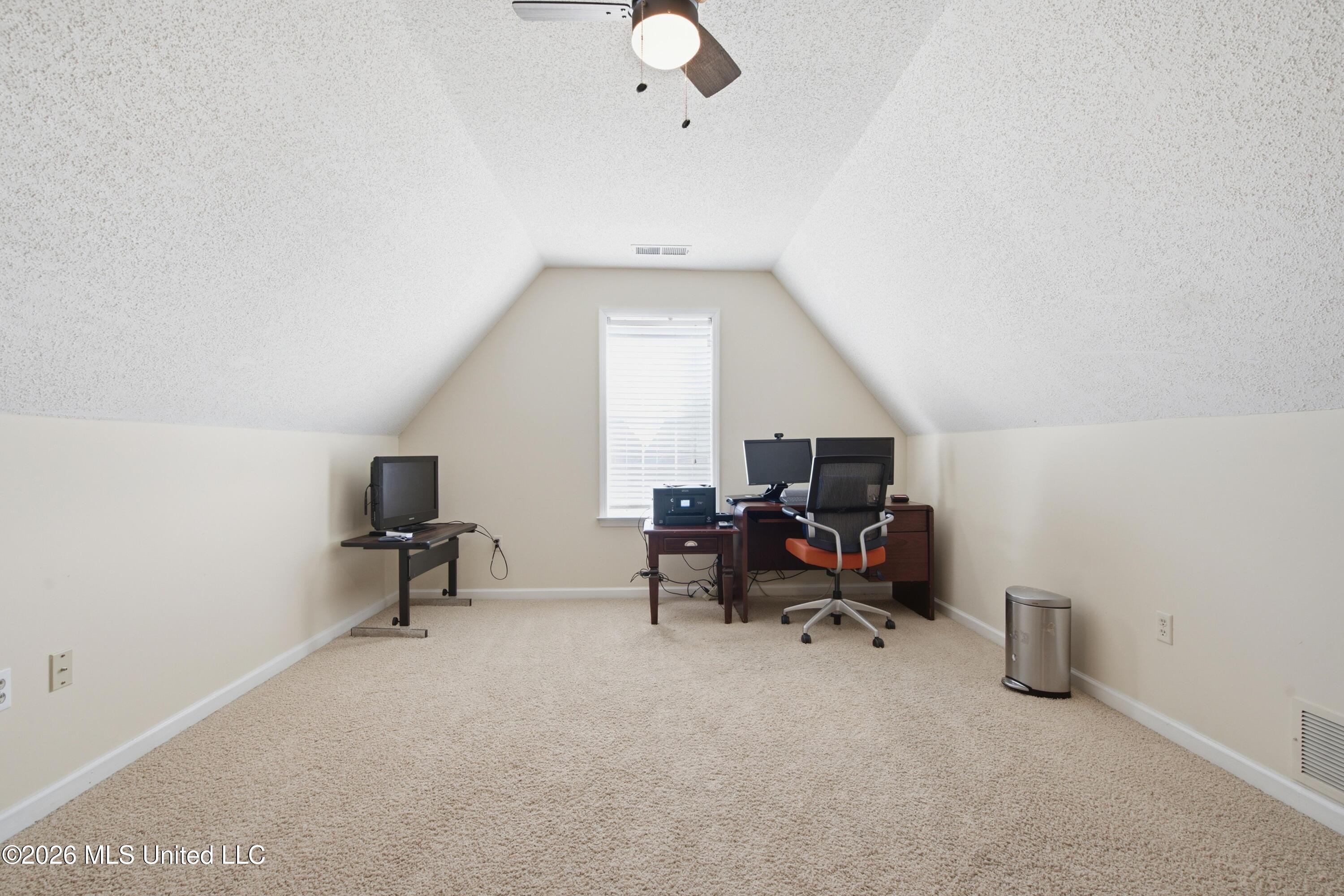 8903 Shellflower Drive Property Photo 22