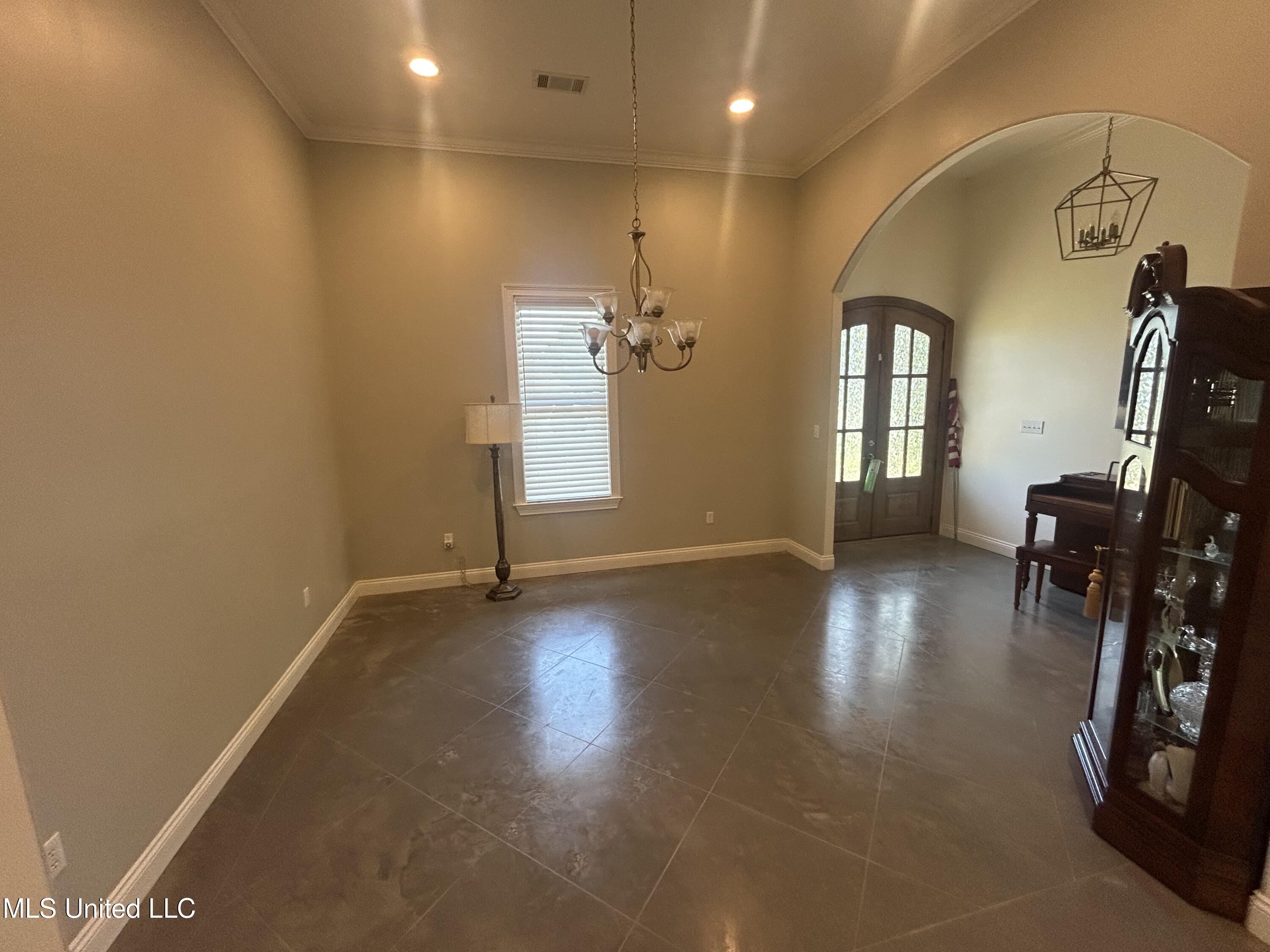 1306 Robert E Lee Drive Property Photo 4