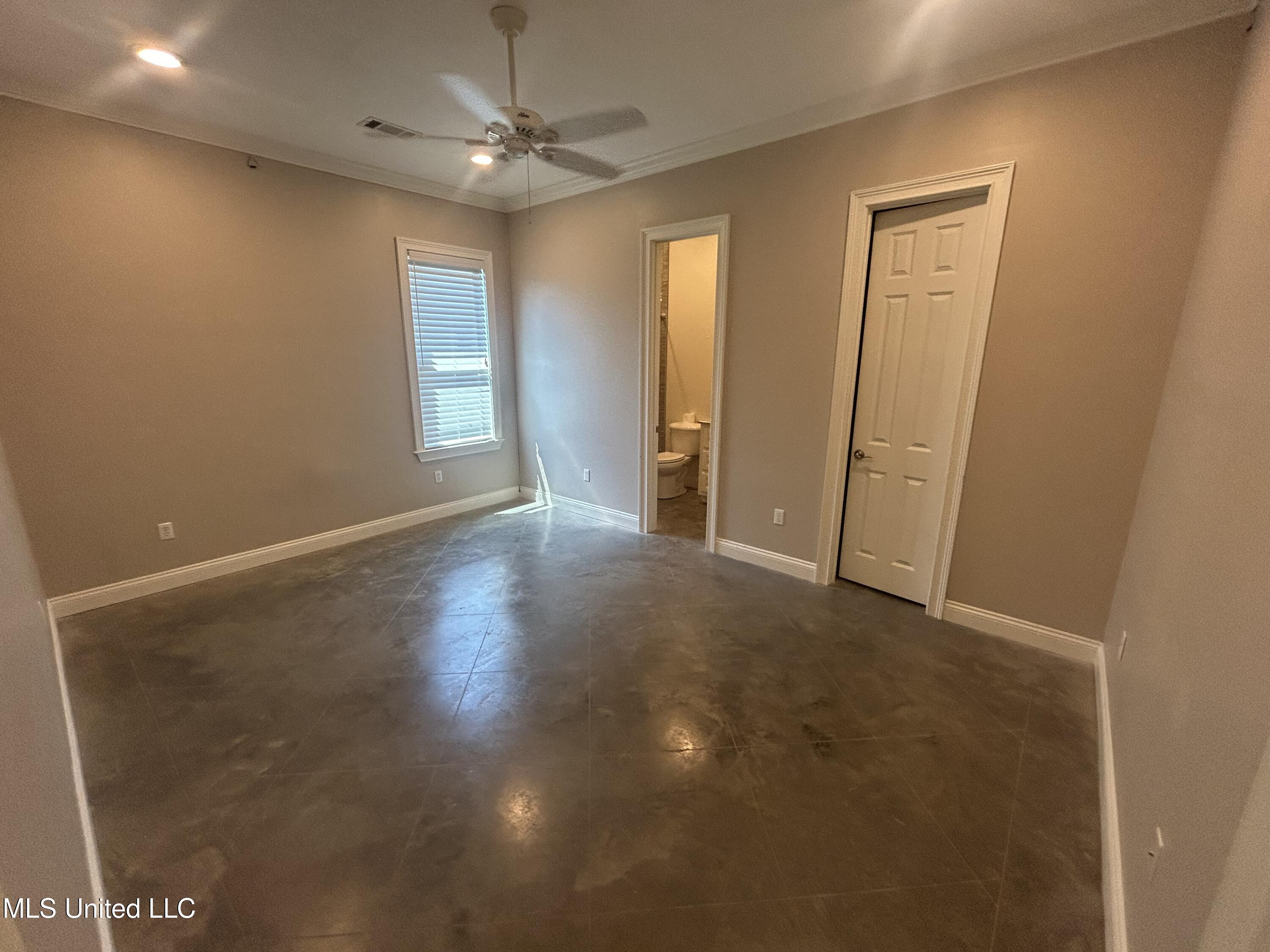 1306 Robert E Lee Drive Property Photo 14