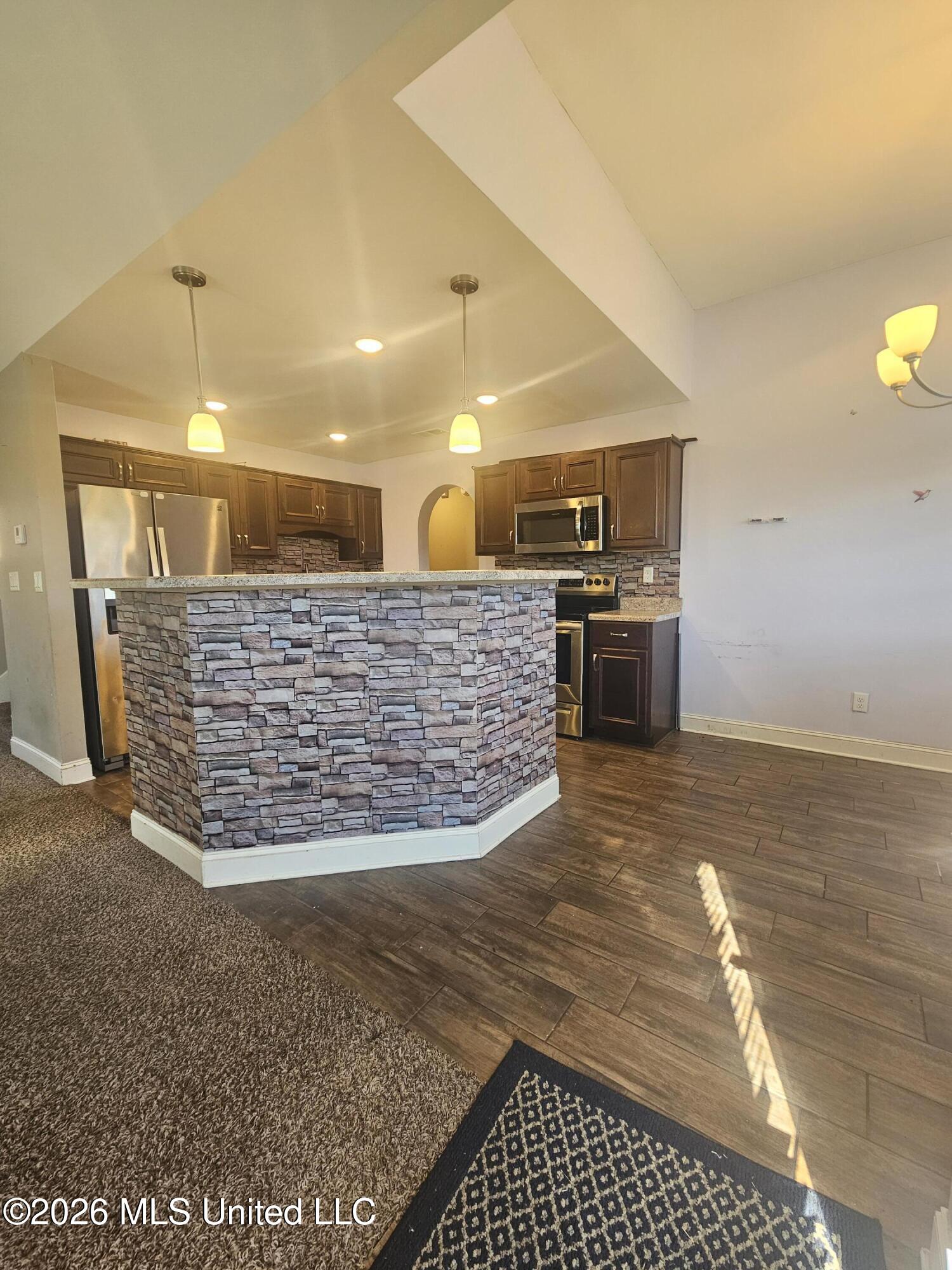 4540 West Cove Property Photo 4