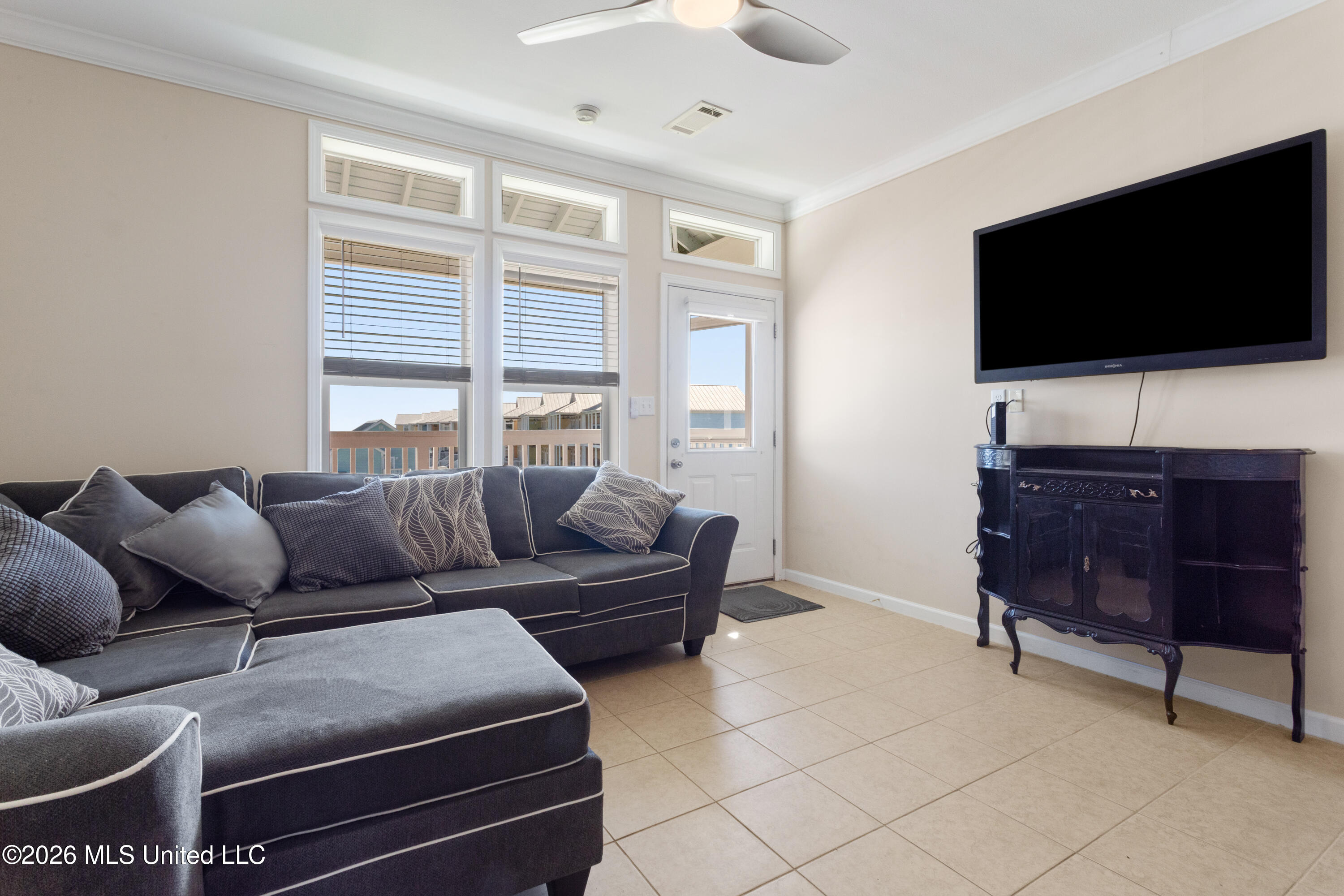 1515 E Beach Boulevard Property Photo 9