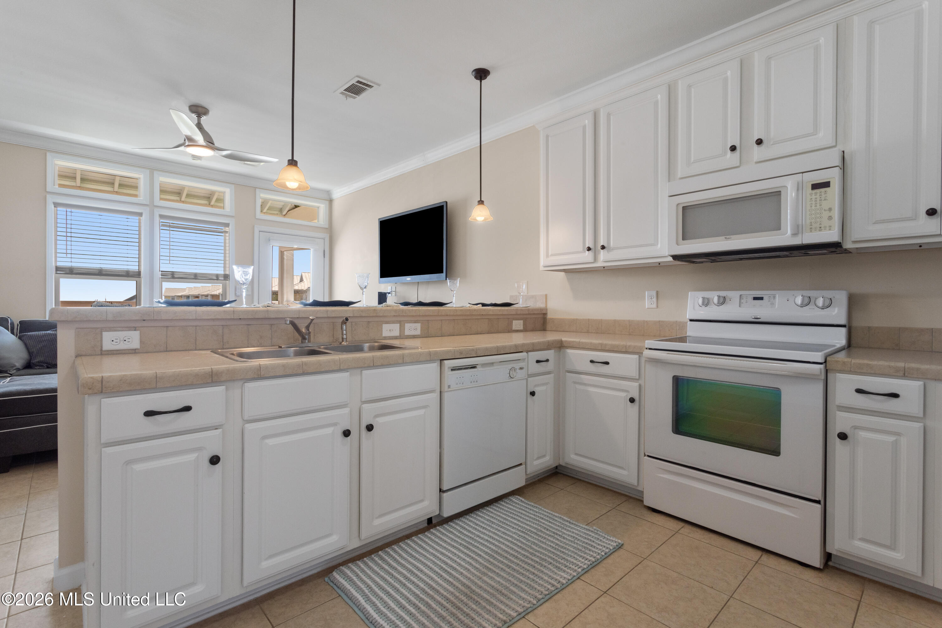 1515 E Beach Boulevard Property Photo 15