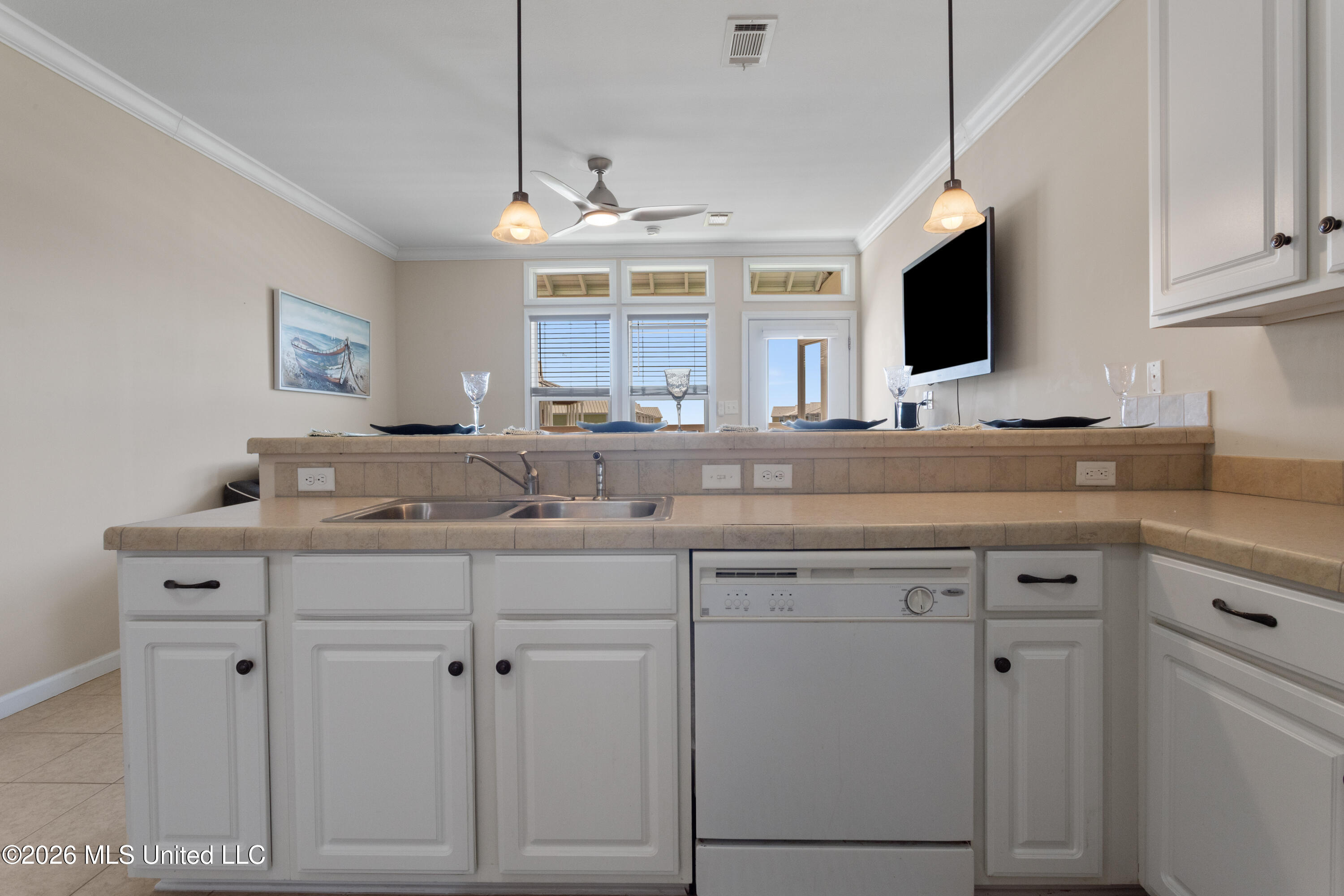 1515 E Beach Boulevard Property Photo 16