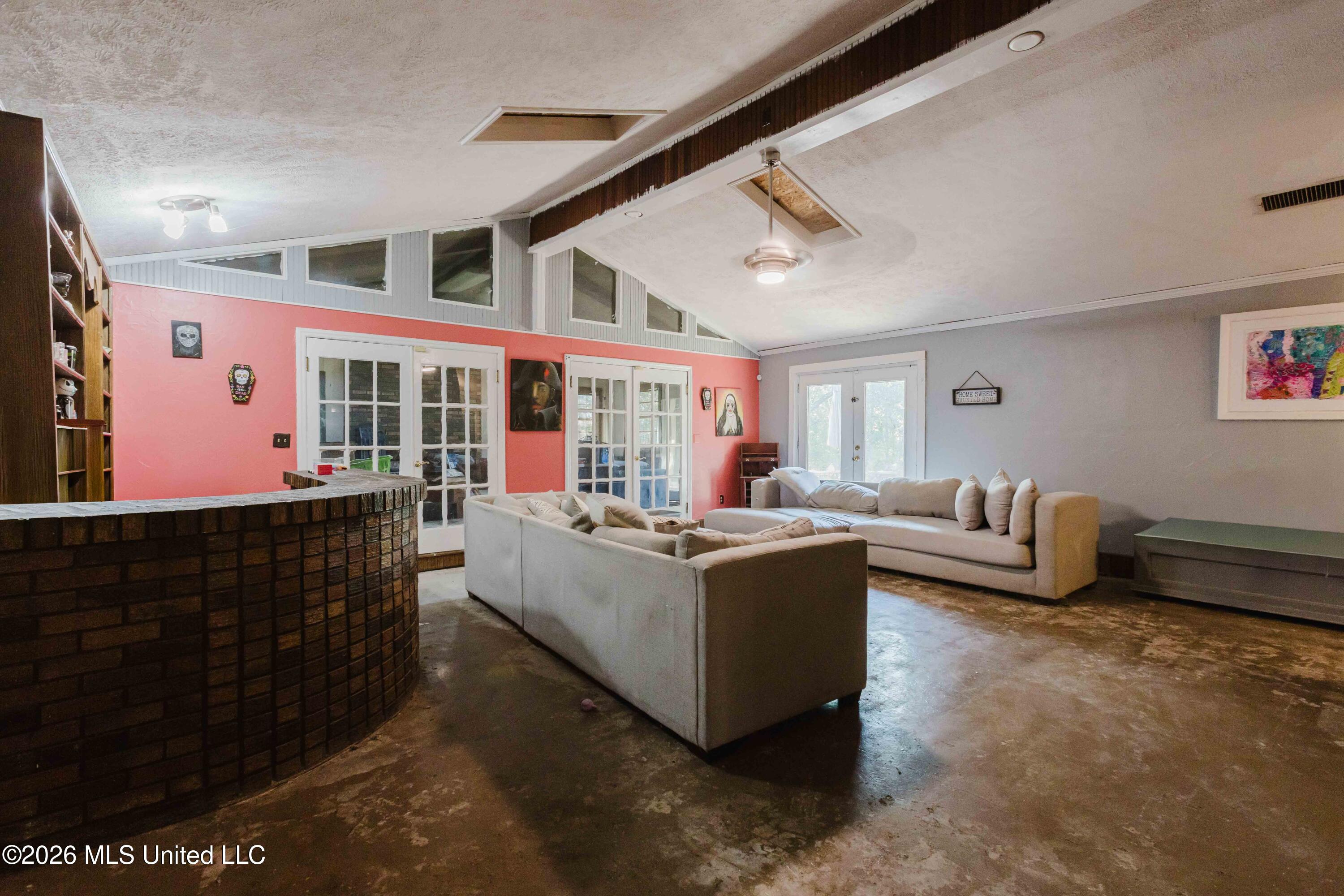 3010 Lee Avenue Property Photo 11