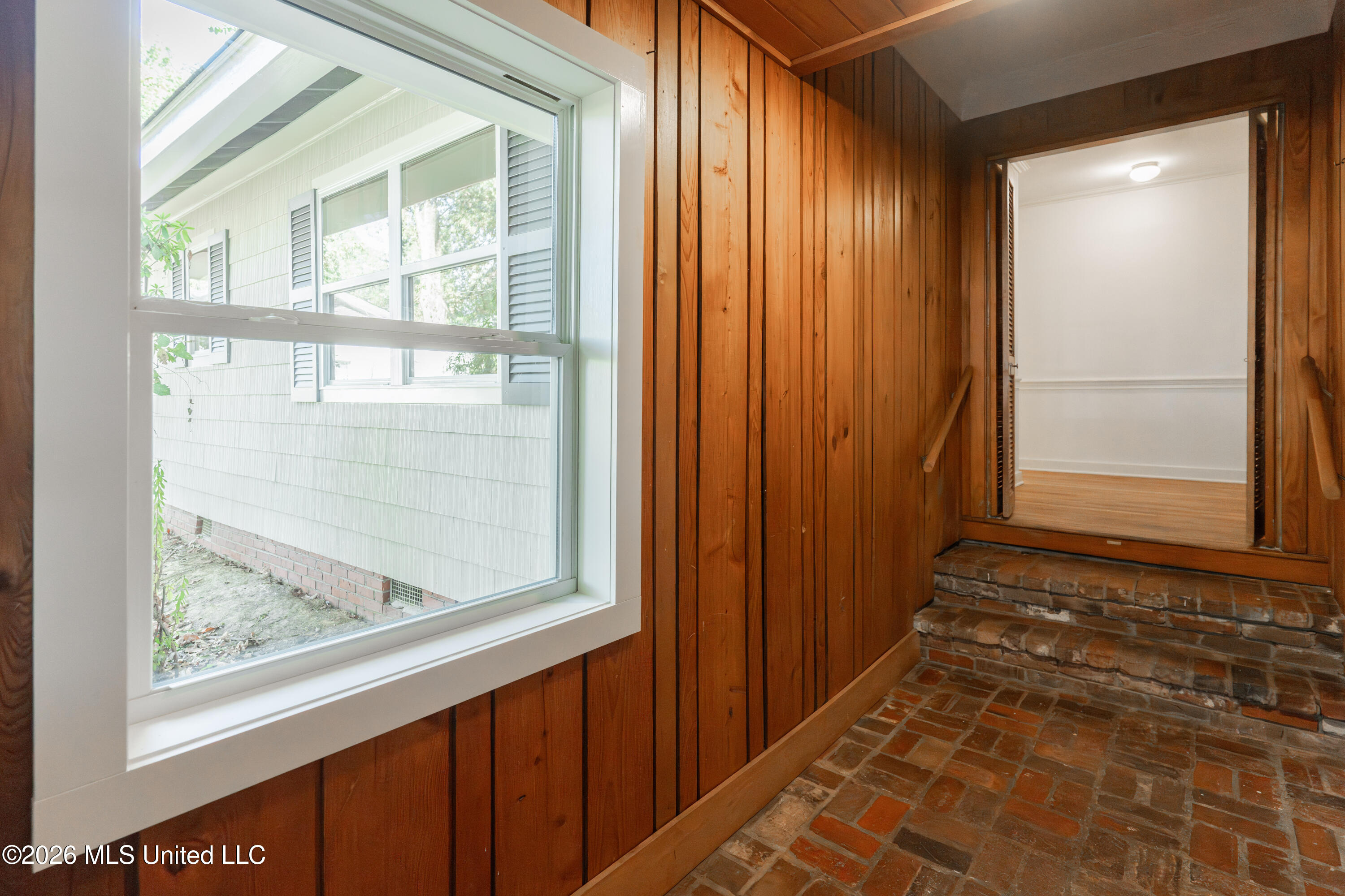 207 Mount Salus Drive Property Photo 6