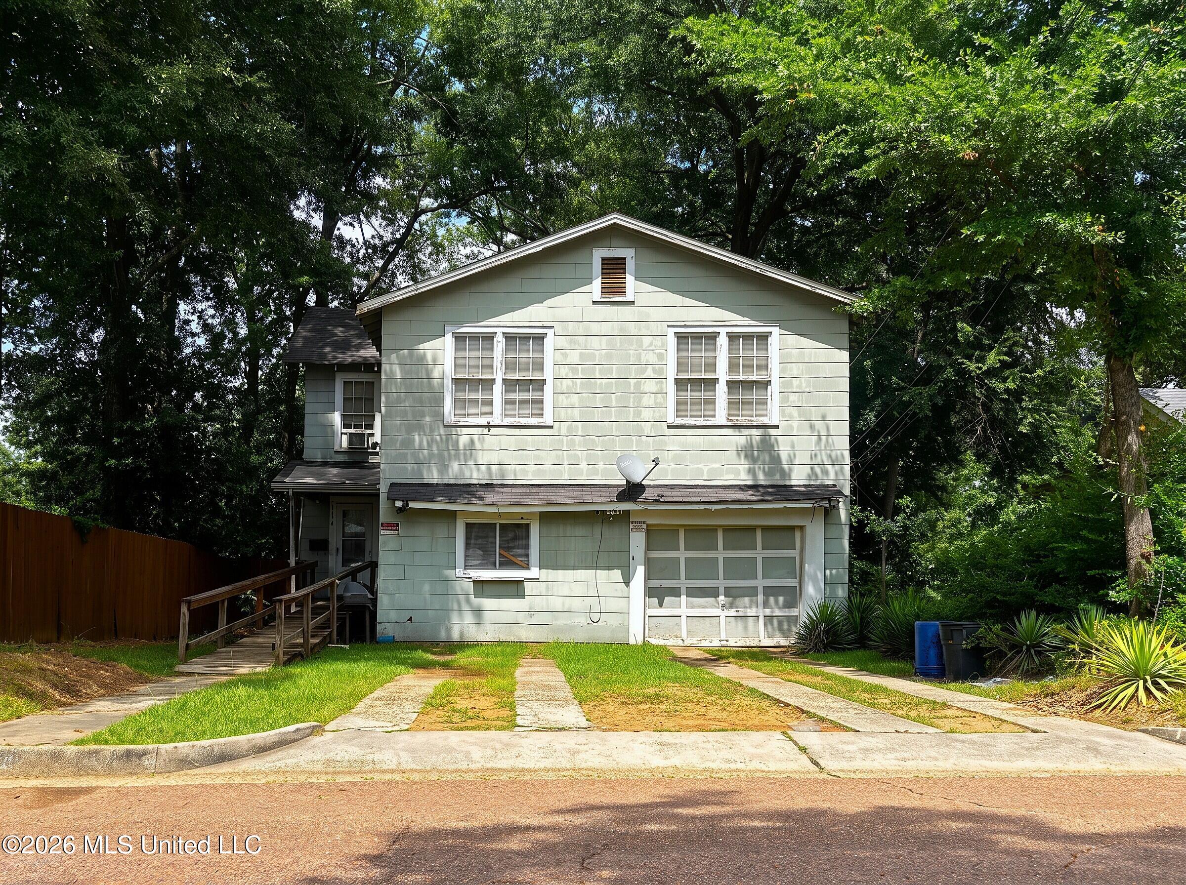 3338 Northview Drive Property Photo 1