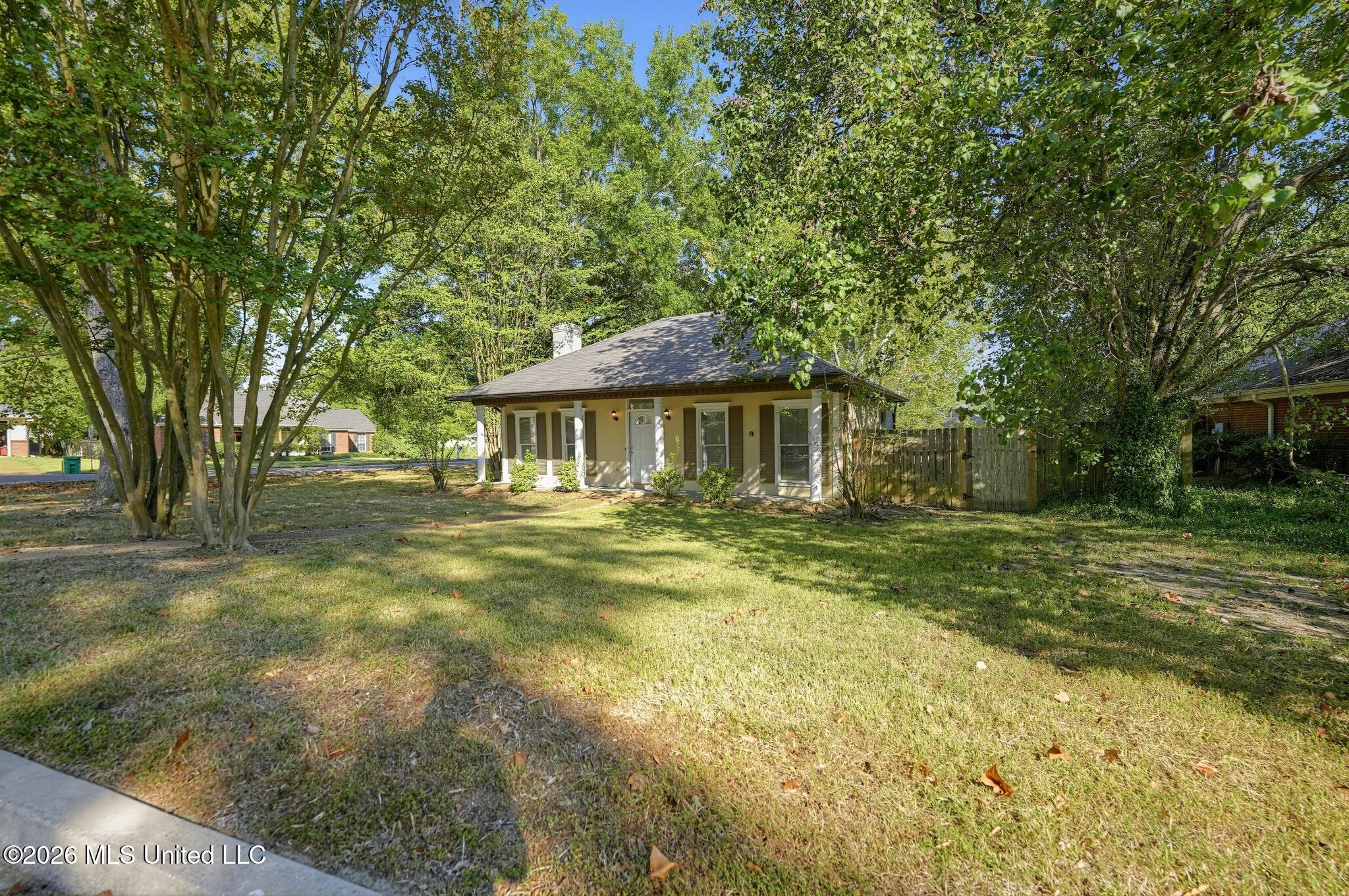 101 Honeysuckle Lane Property Photo 1