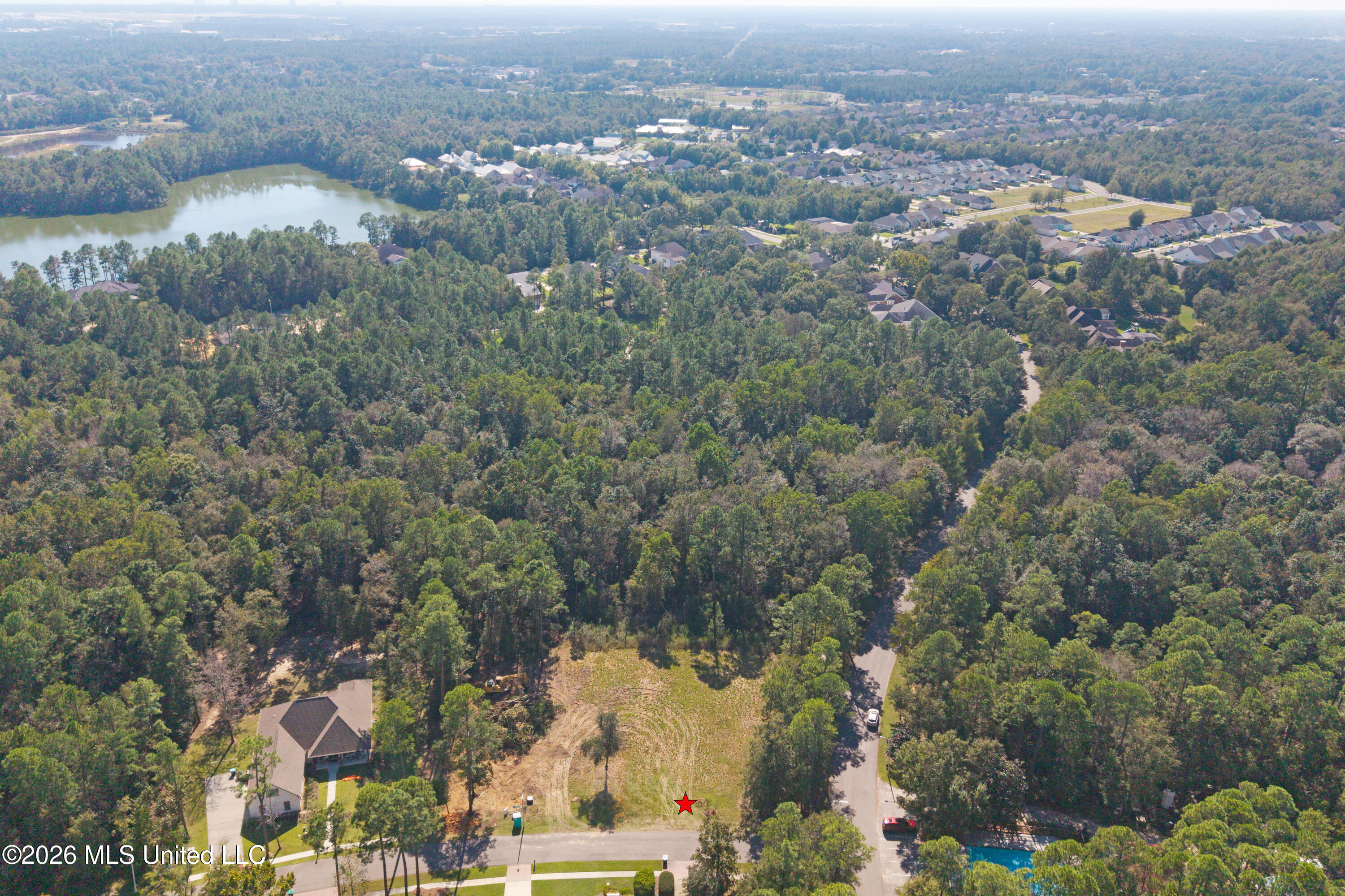 13063 Midland Cove Property Photo 5